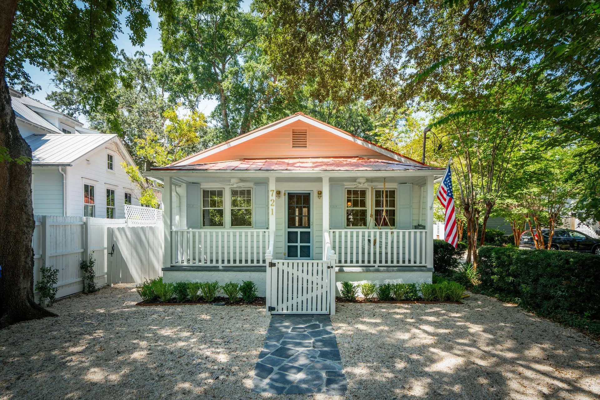 721 Royall Avenue