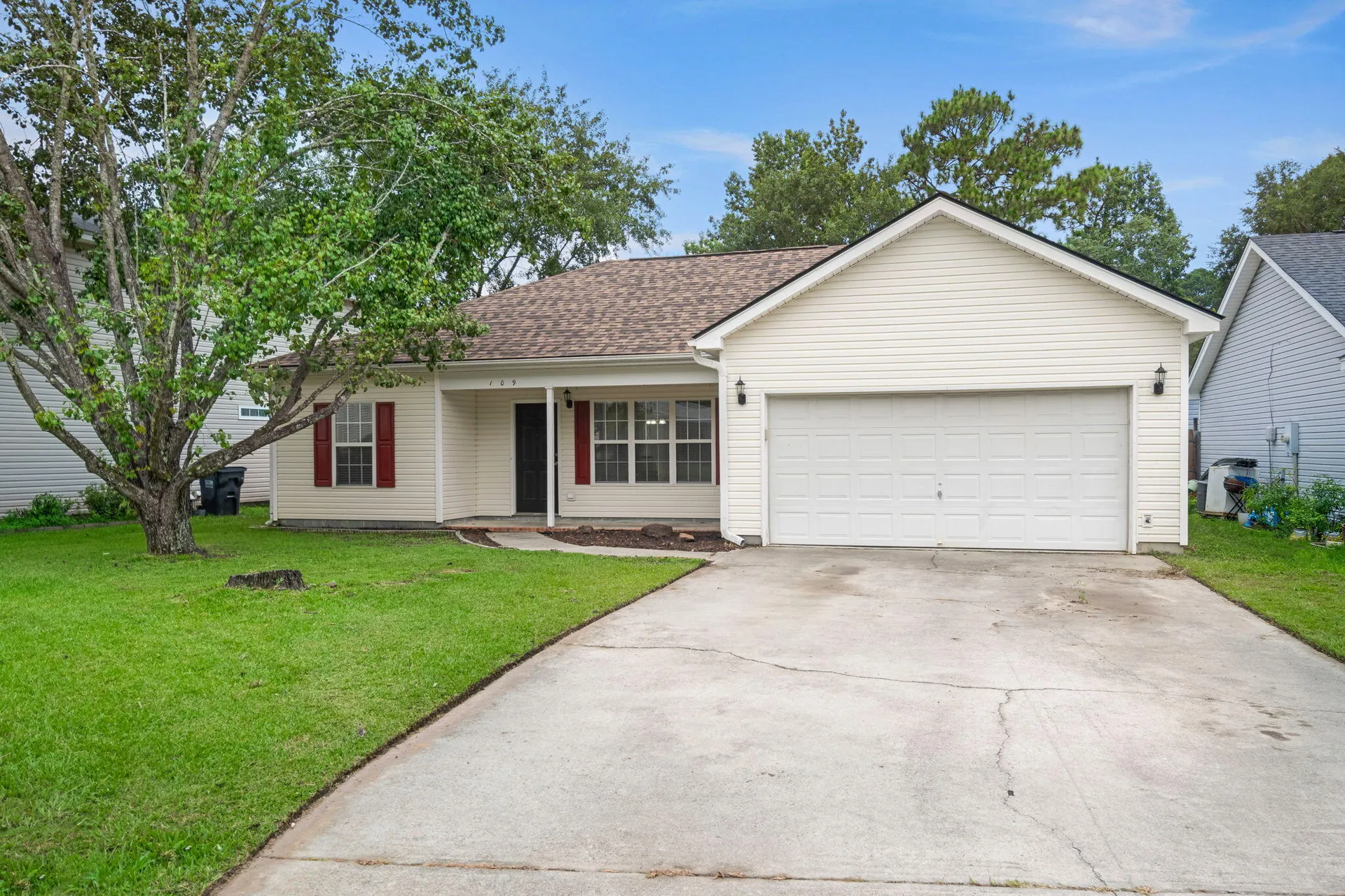 Property image 2 at 109 Wisertia Court, Summerville, SC 29486
