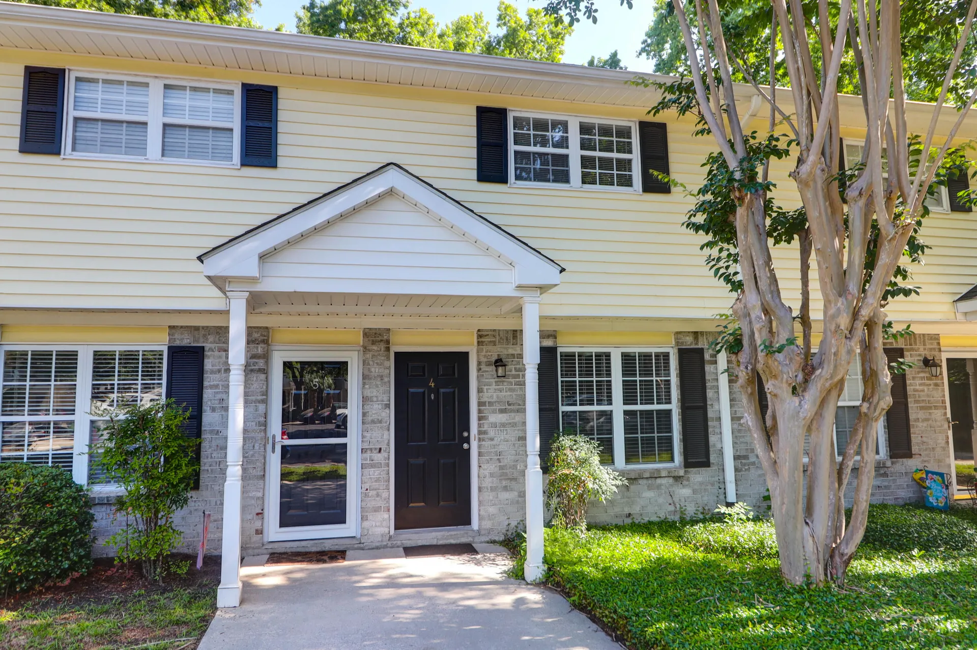 Property image 1 at 507 Stinson Drive 4g, Charleston, SC 29407