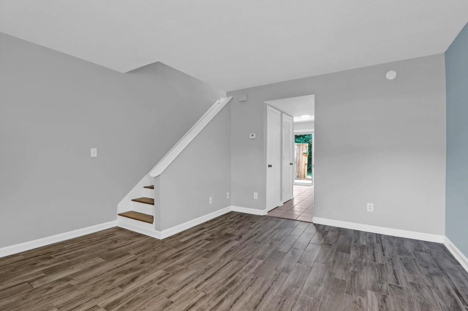 Property image 4 at 507 Stinson Drive 4g, Charleston, SC 29407