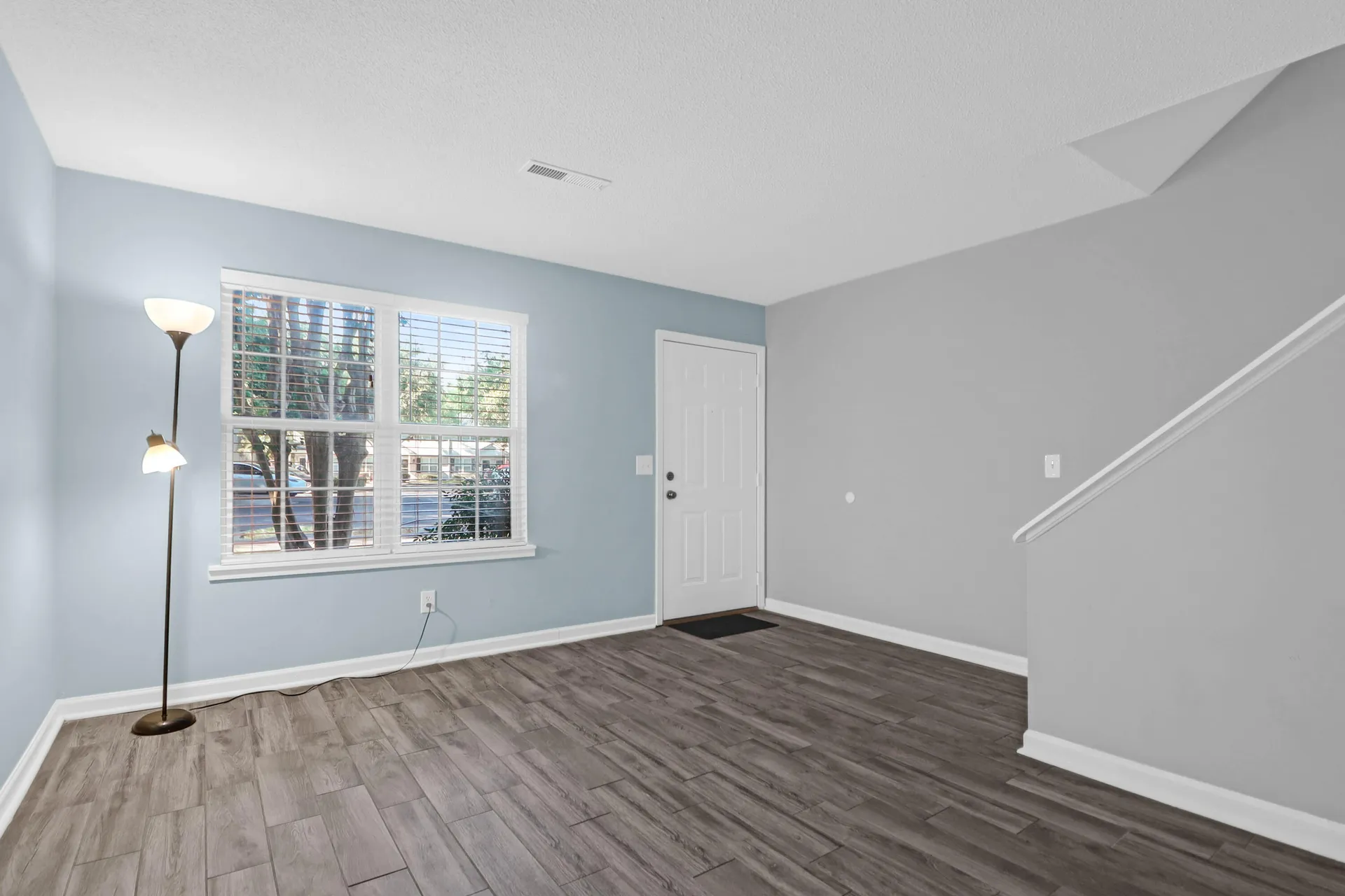 Property image 5 at 507 Stinson Drive 4g, Charleston, SC 29407