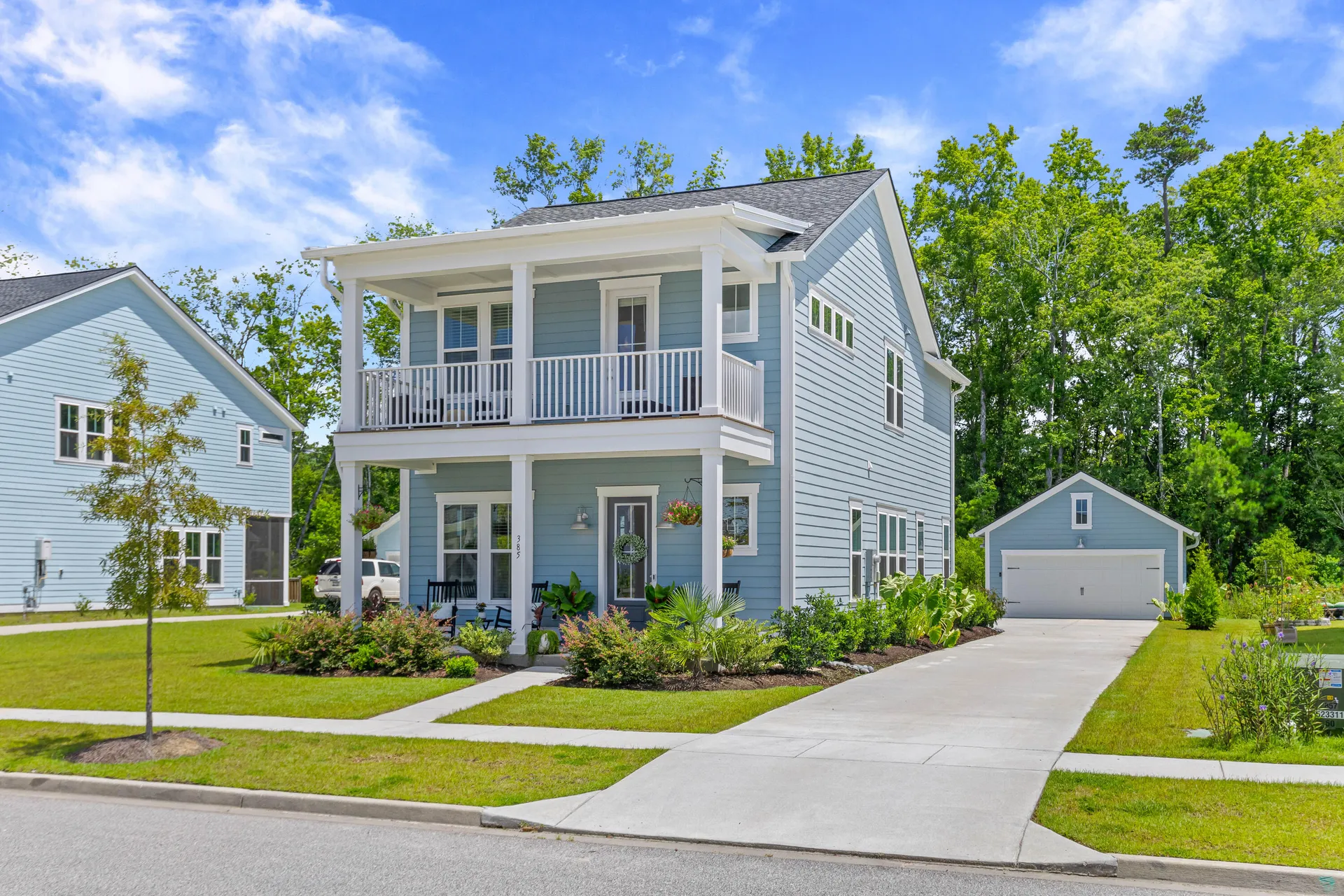 385 Woodgate Way