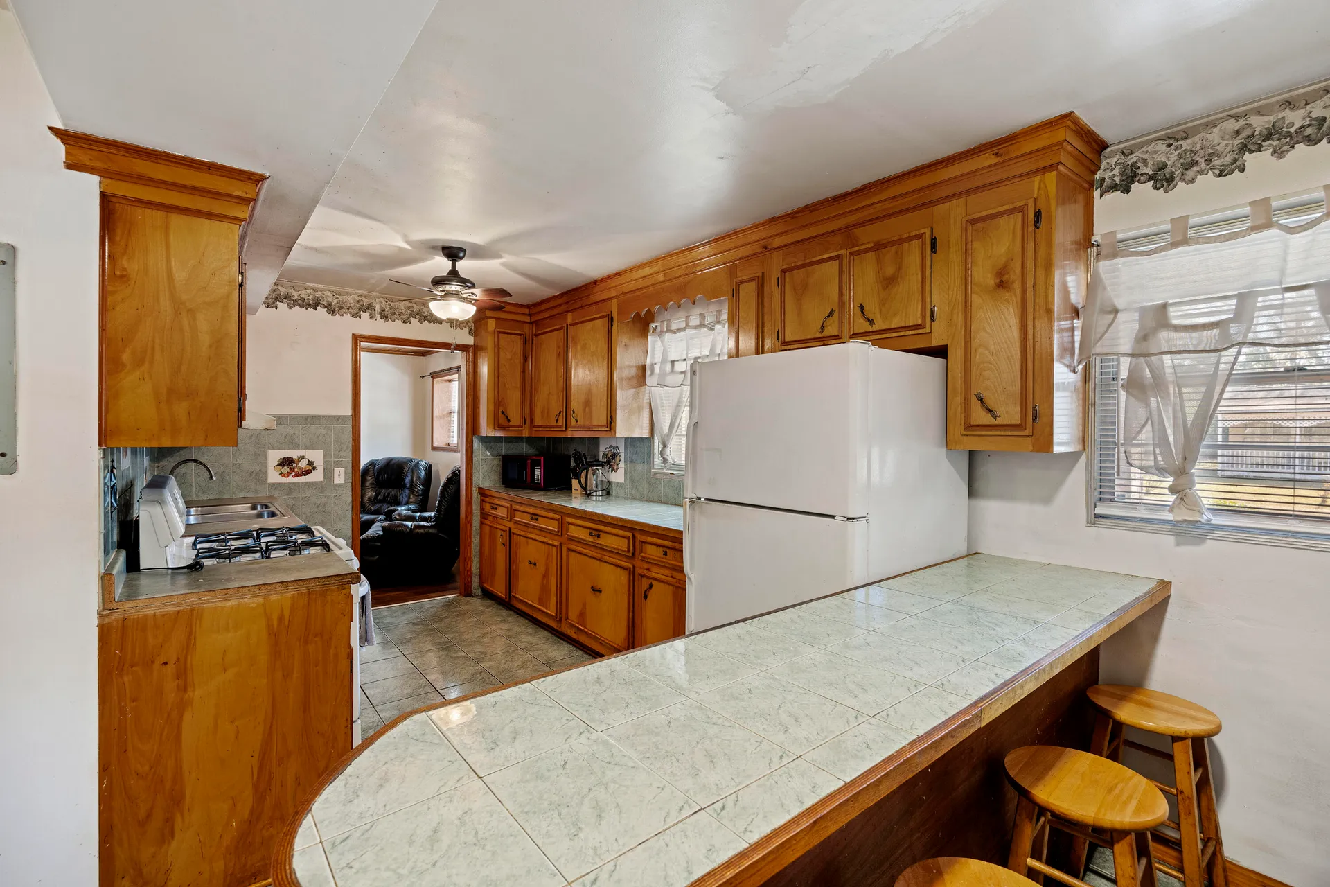 Property image 5 at 1520 Acacia Street, Charleston, SC 29407