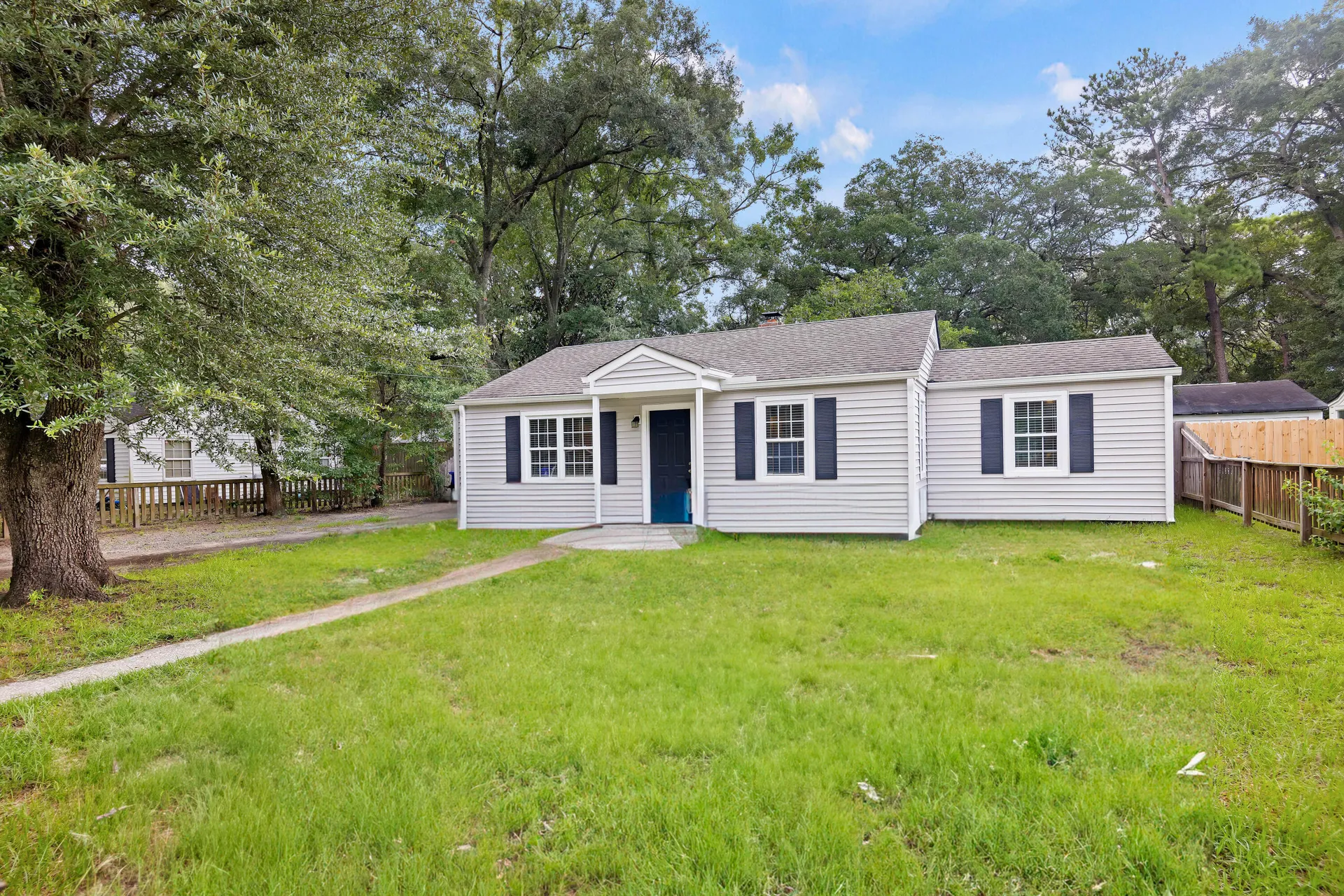 5620 Read Street