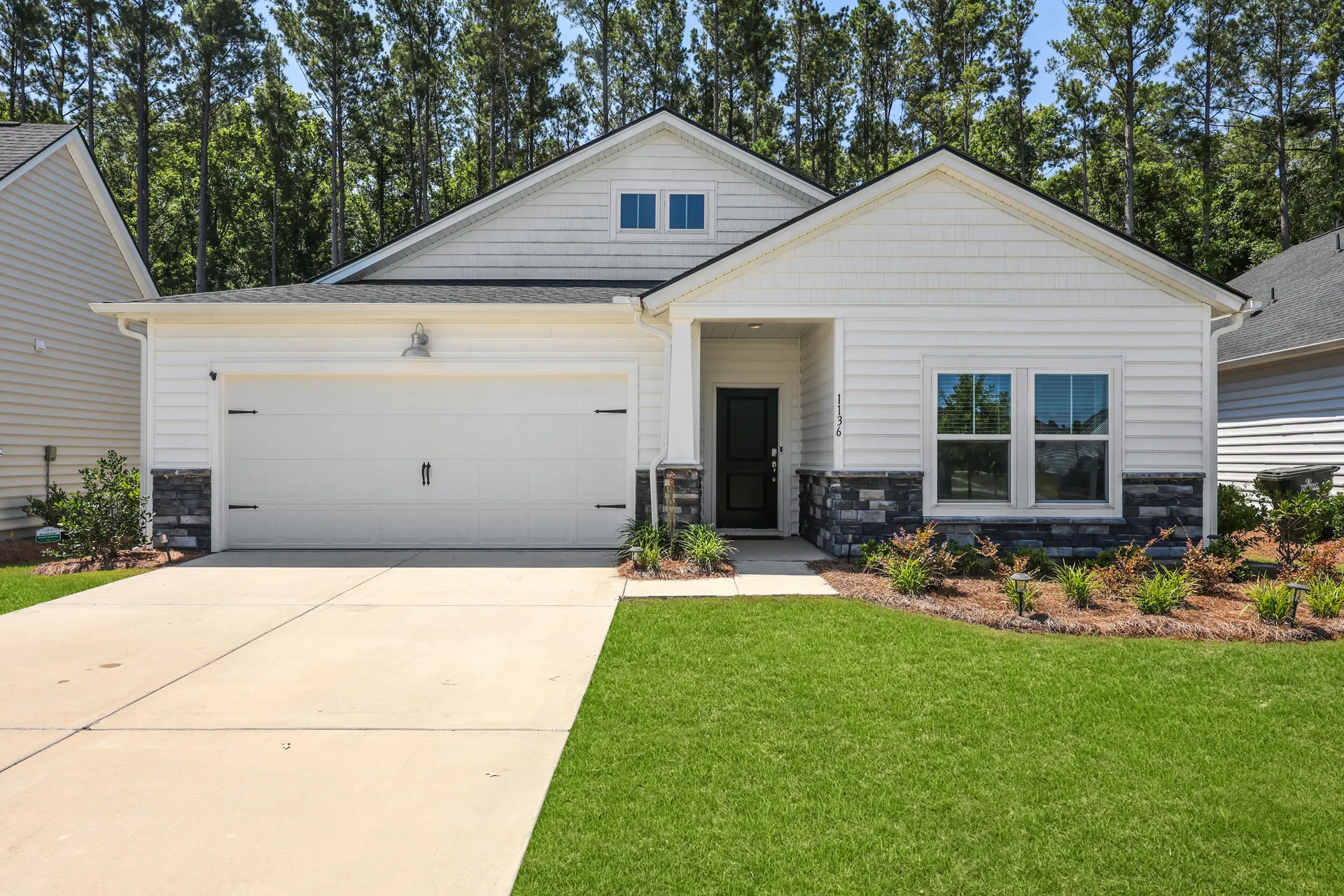 1136 Kane Blue