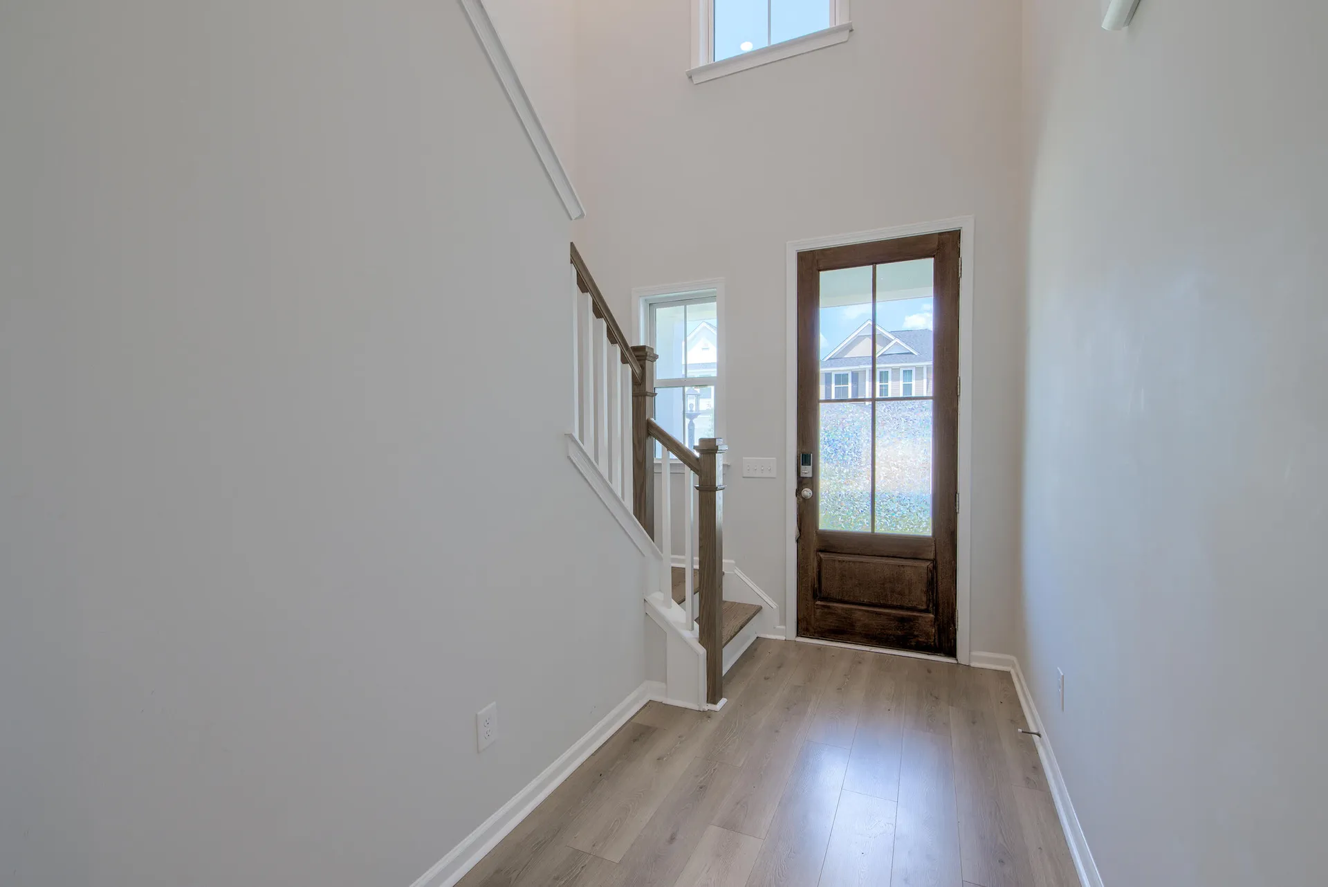 Property image 3 at 8640 Windsor Hill Boulevard, North Charleston, SC 29420