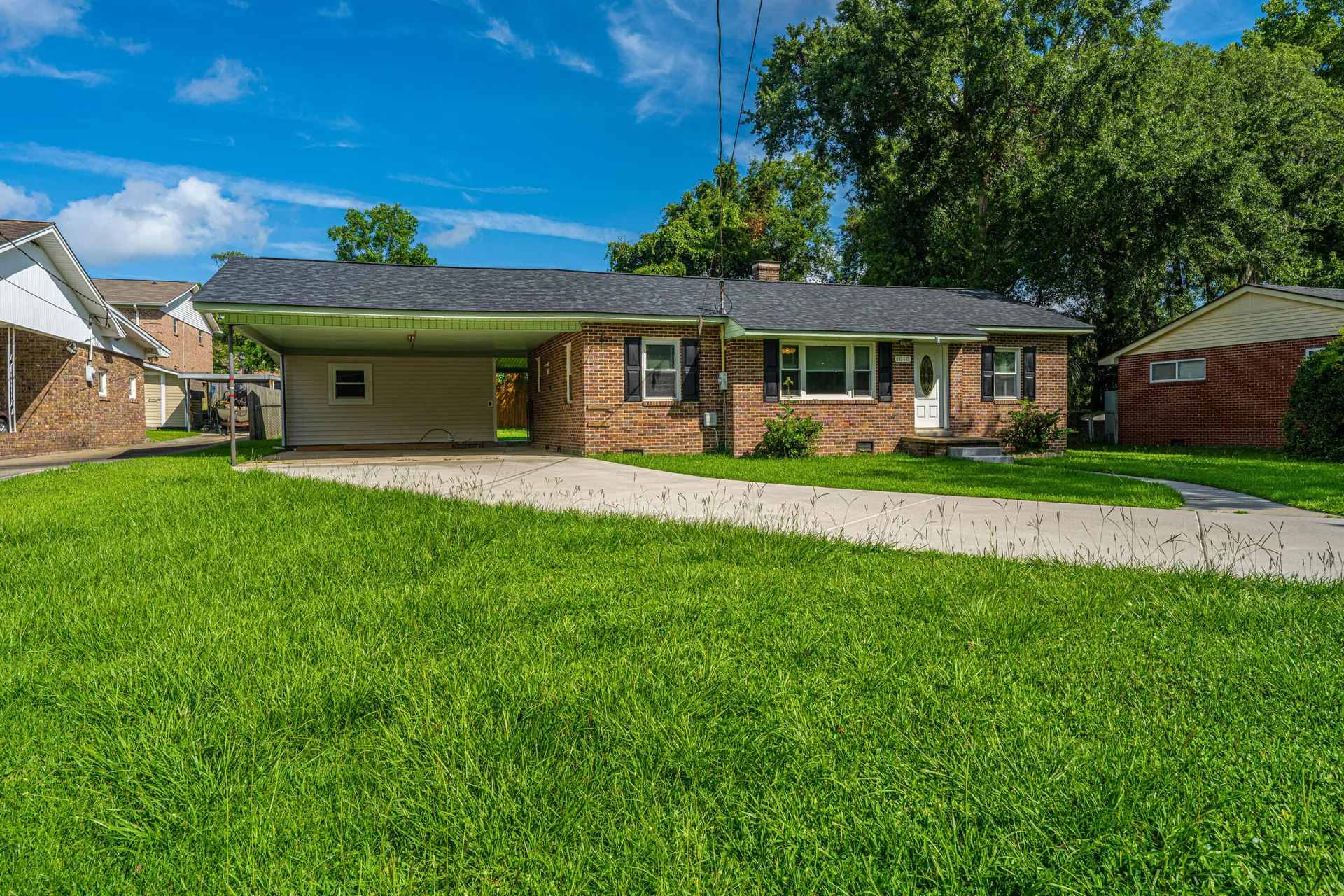 Property image 2 at 1010 W Recess Road, Hanahan, SC 29410