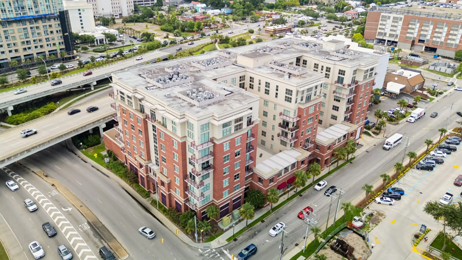 Property image 3 at 150 Bee Street 717, Charleston, SC 29401