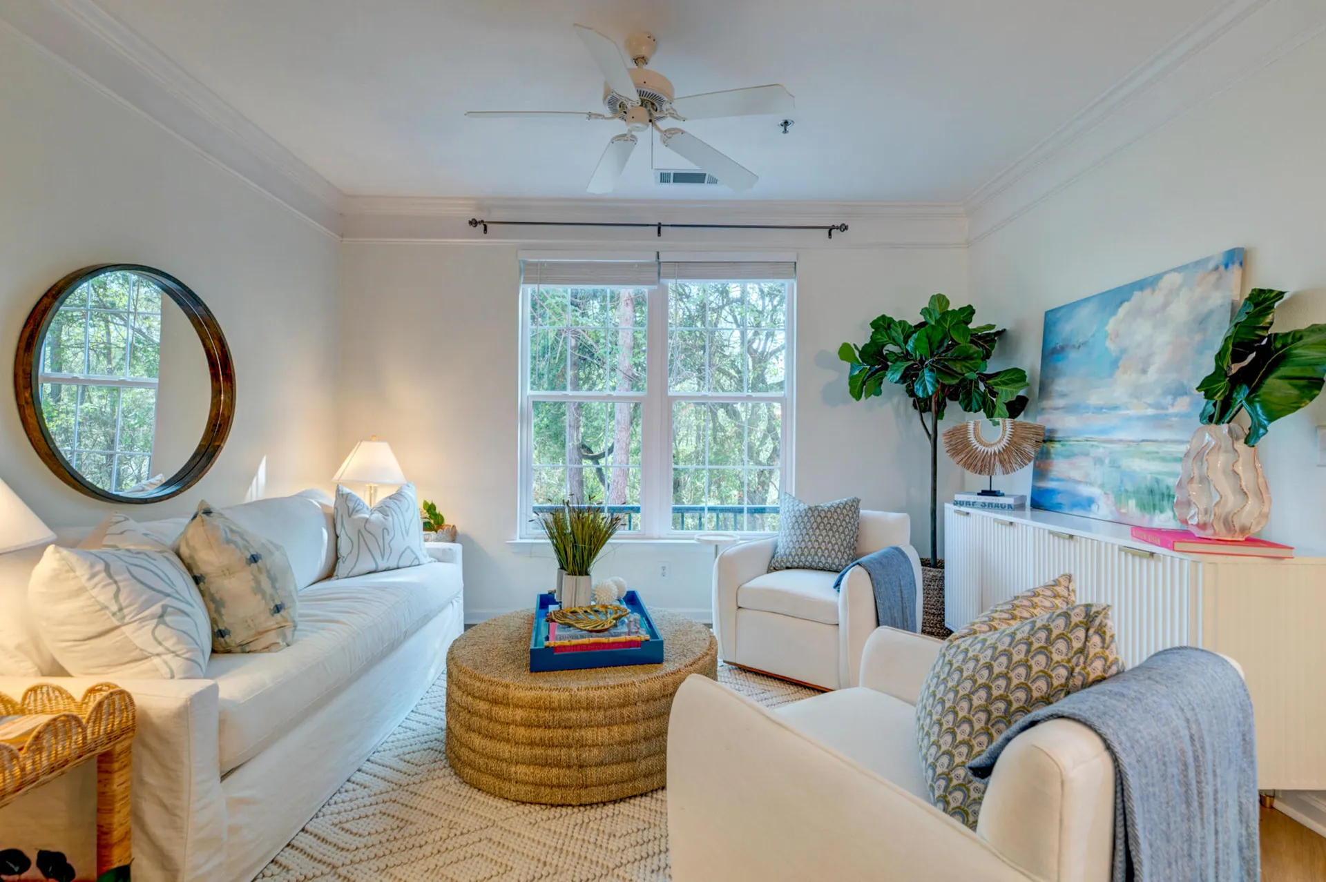 Mira Vista, Charleston Community
