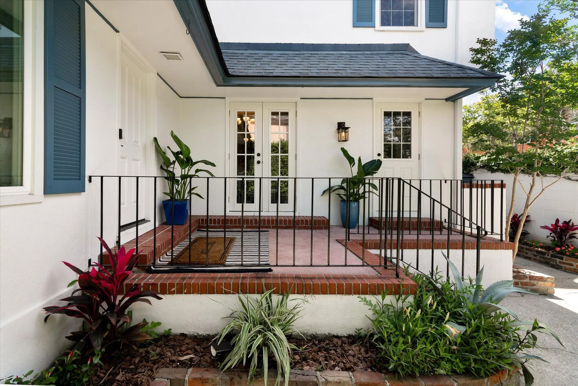 Property image 5 at 8 Poulnot Lane, Charleston, SC 29401