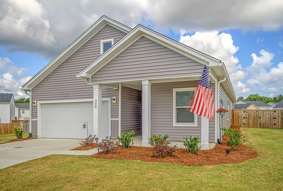 Property image 4 at 302 Canterhill View Drive, Moncks Corner, SC 29461