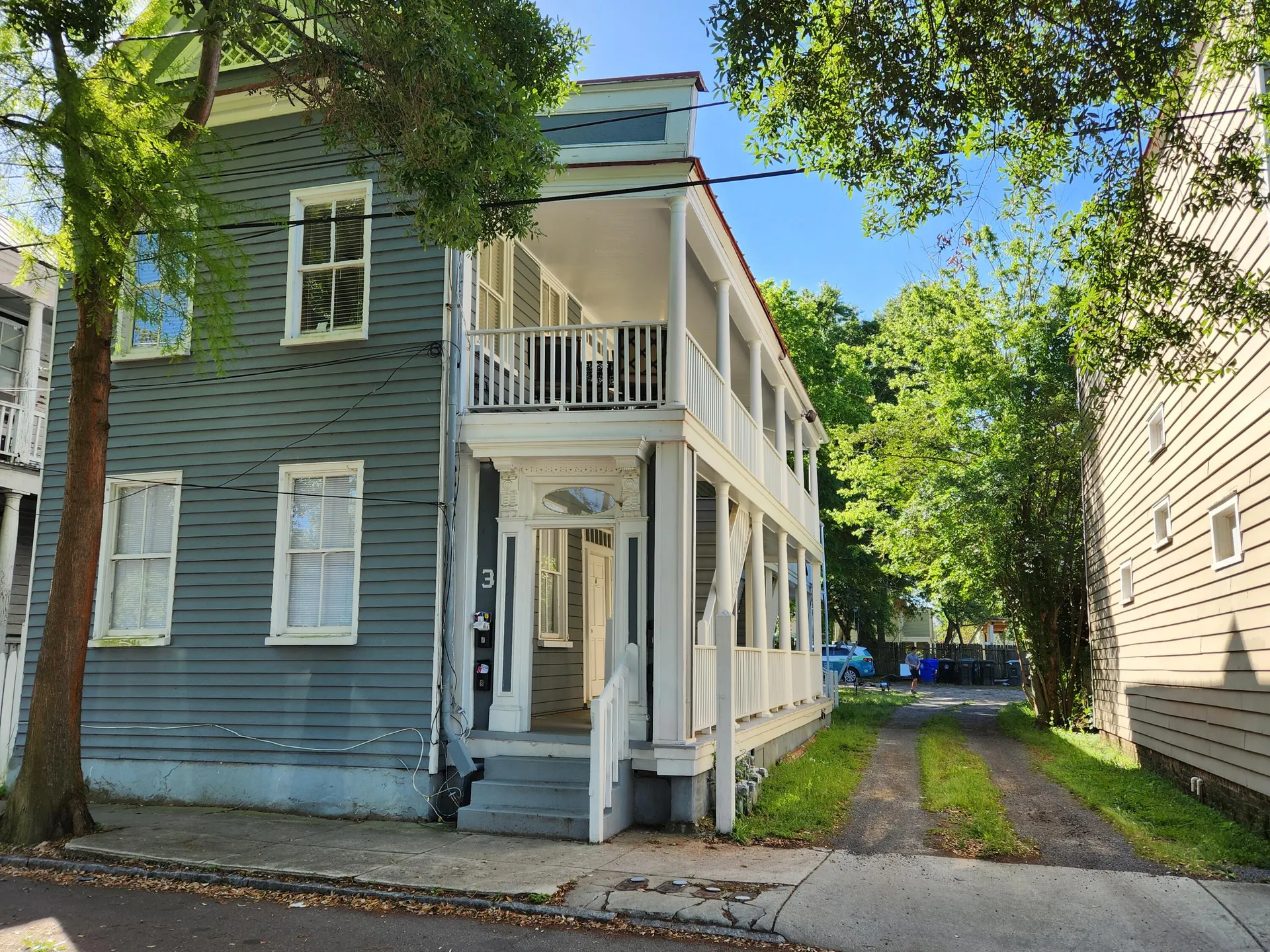 3 Hampden Court