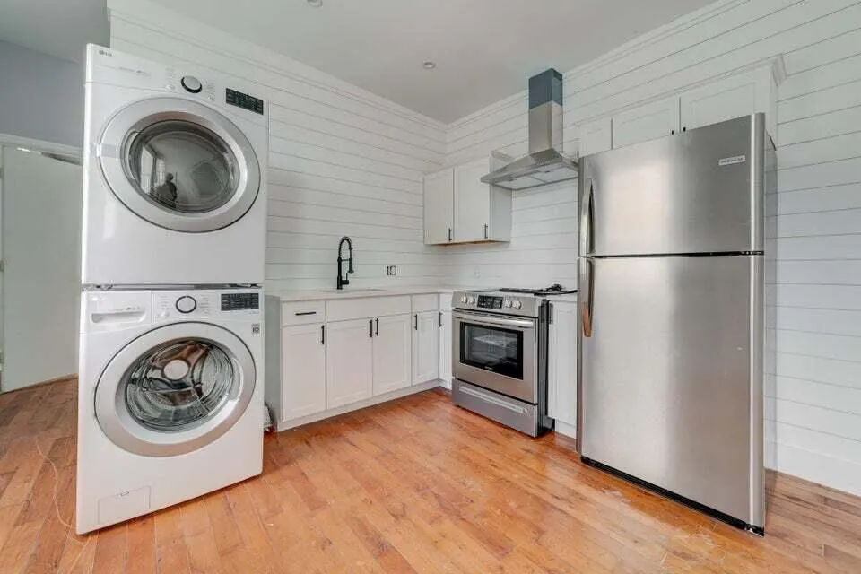 Property image 5 at 3 Hampden Court, Charleston, SC 29403