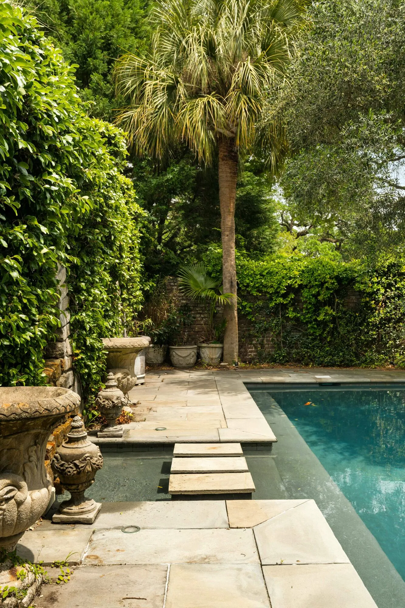 Property image 4 at 62 Society Street, Charleston, SC 29401