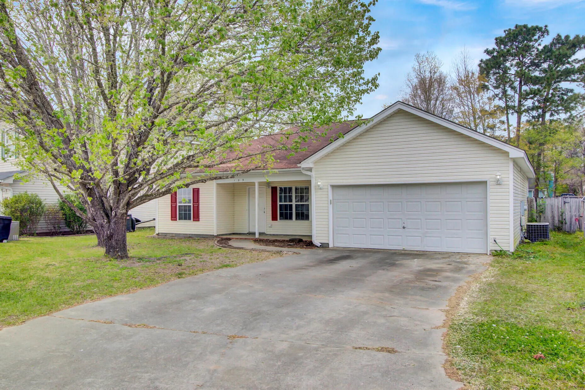 Sangaree Gardens, Summerville Community