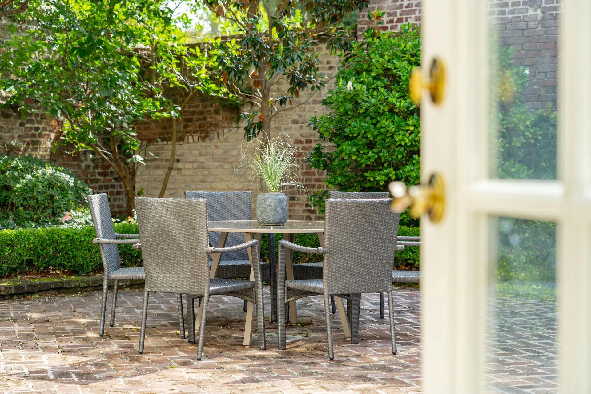 Property image 4 at 2 Bedons Alley, Charleston, SC 29401