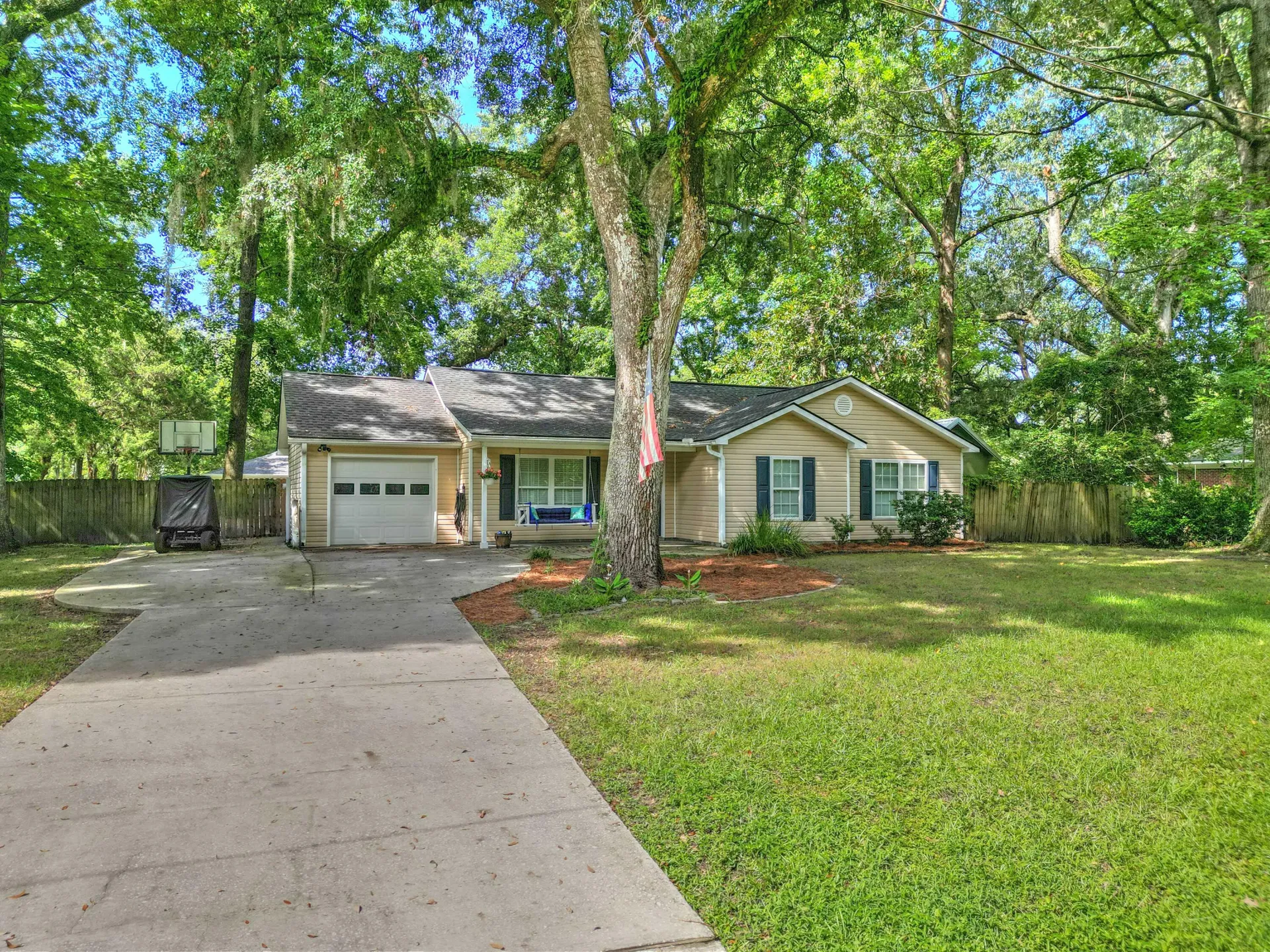 Property image 2 at 1944 Everett Street, Johns Island, SC 29455