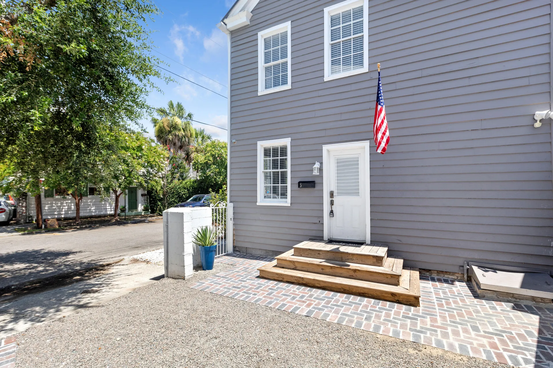 Property image 2 at 5 Jasper Street, Charleston, SC 29403