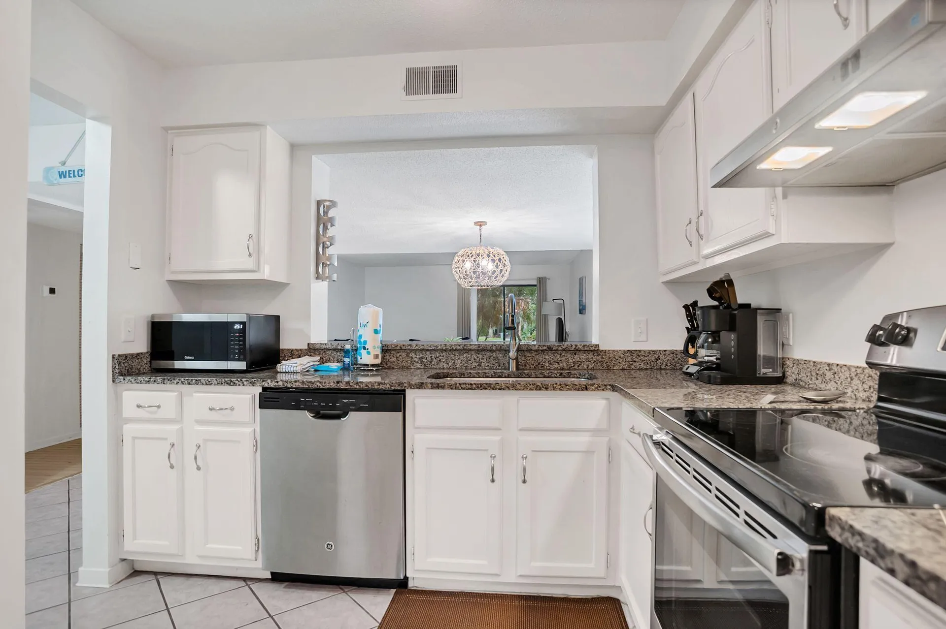 Property image 4 at 15 Deallyon Avenue 1, Hilton Head Island, SC 29928