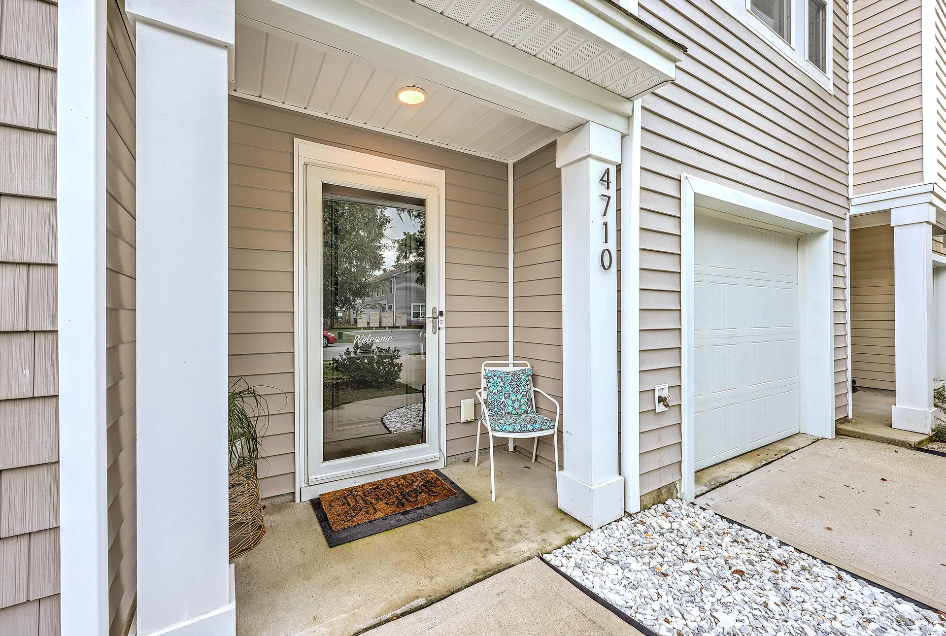4710 Palm View Circle
