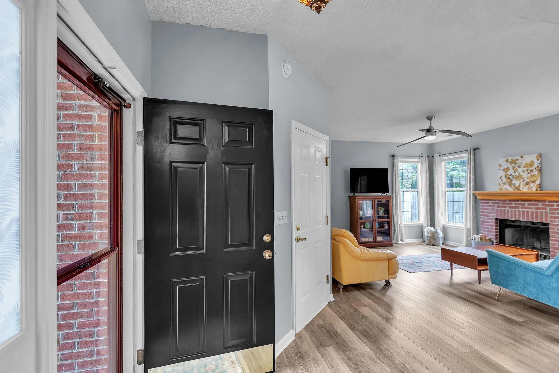 Property image 3 at 3290 Middleburry Lane, Charleston, SC 29414