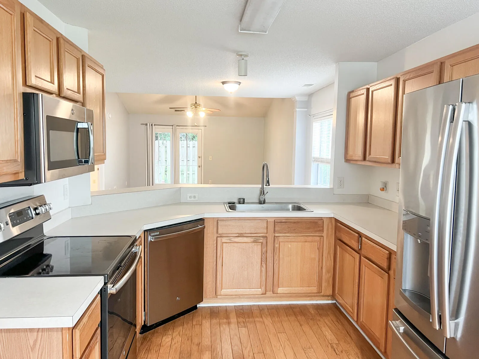 Property image 3 at 311 Dupont Way, Summerville, SC 29485