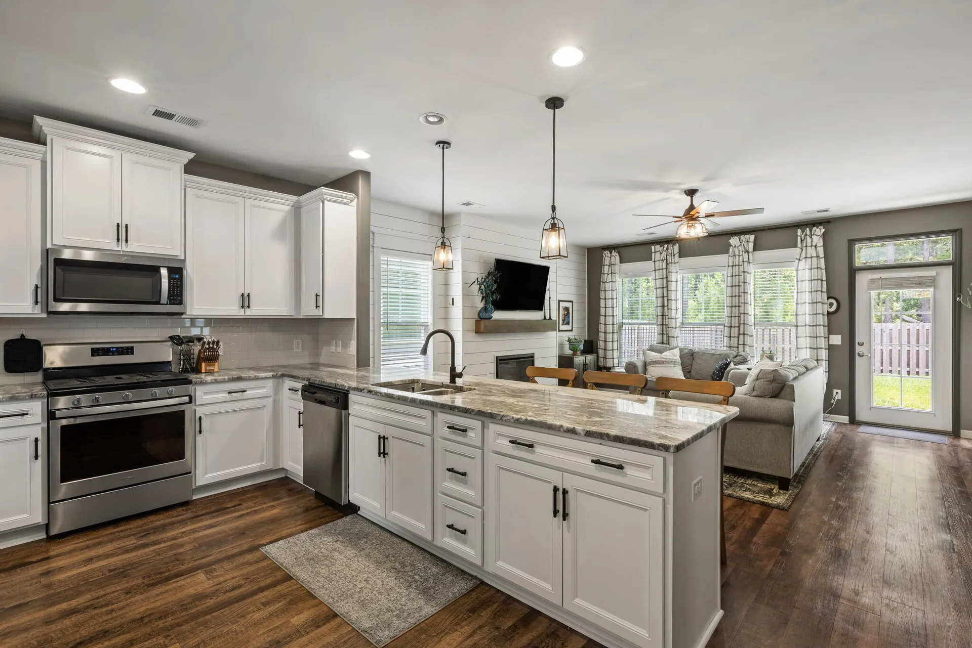 Property image 3 at 423 Sanctuary Park Drive, Summerville, SC 29486
