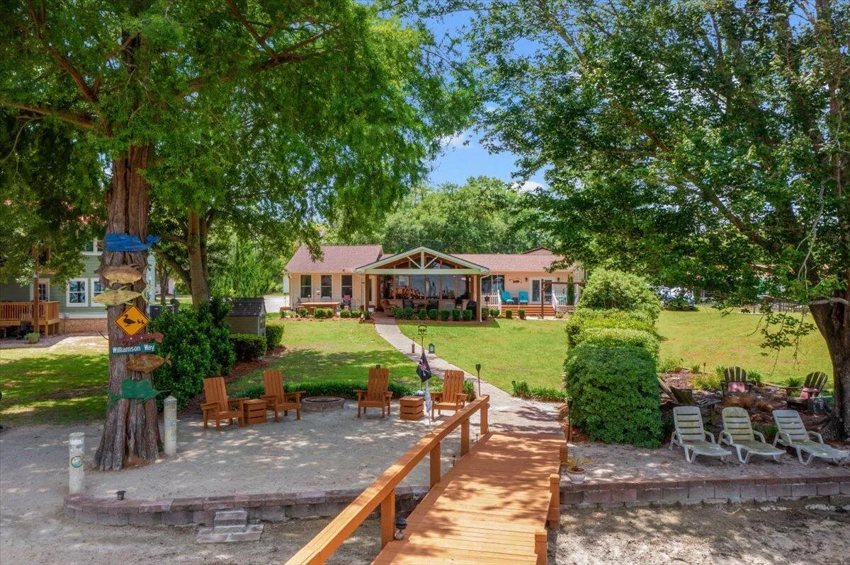 Property image 3 at 111 Wildflower Court, Eutawville, SC 29048