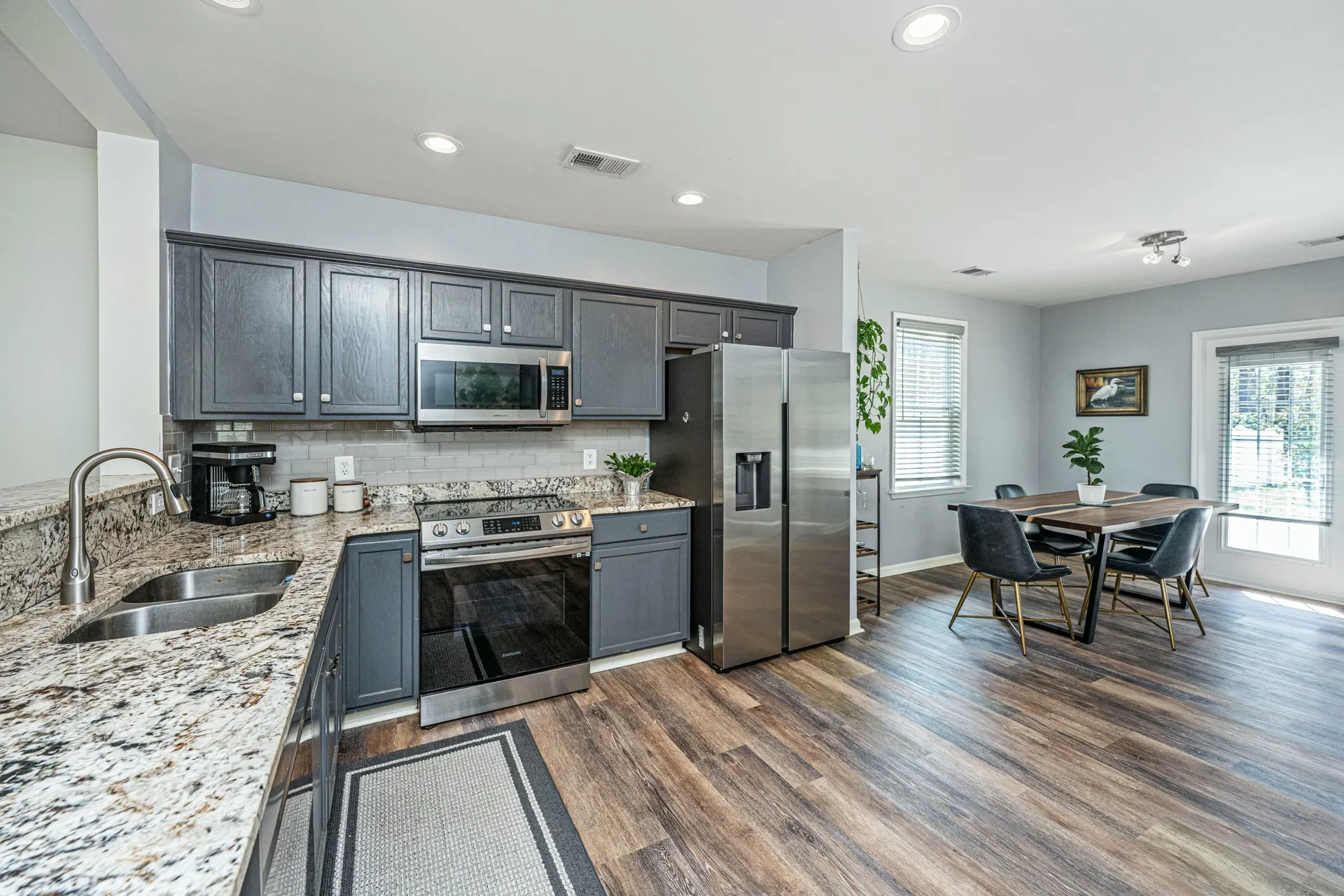 Property image 3 at 425 Verbena Avenue, Summerville, SC 29483