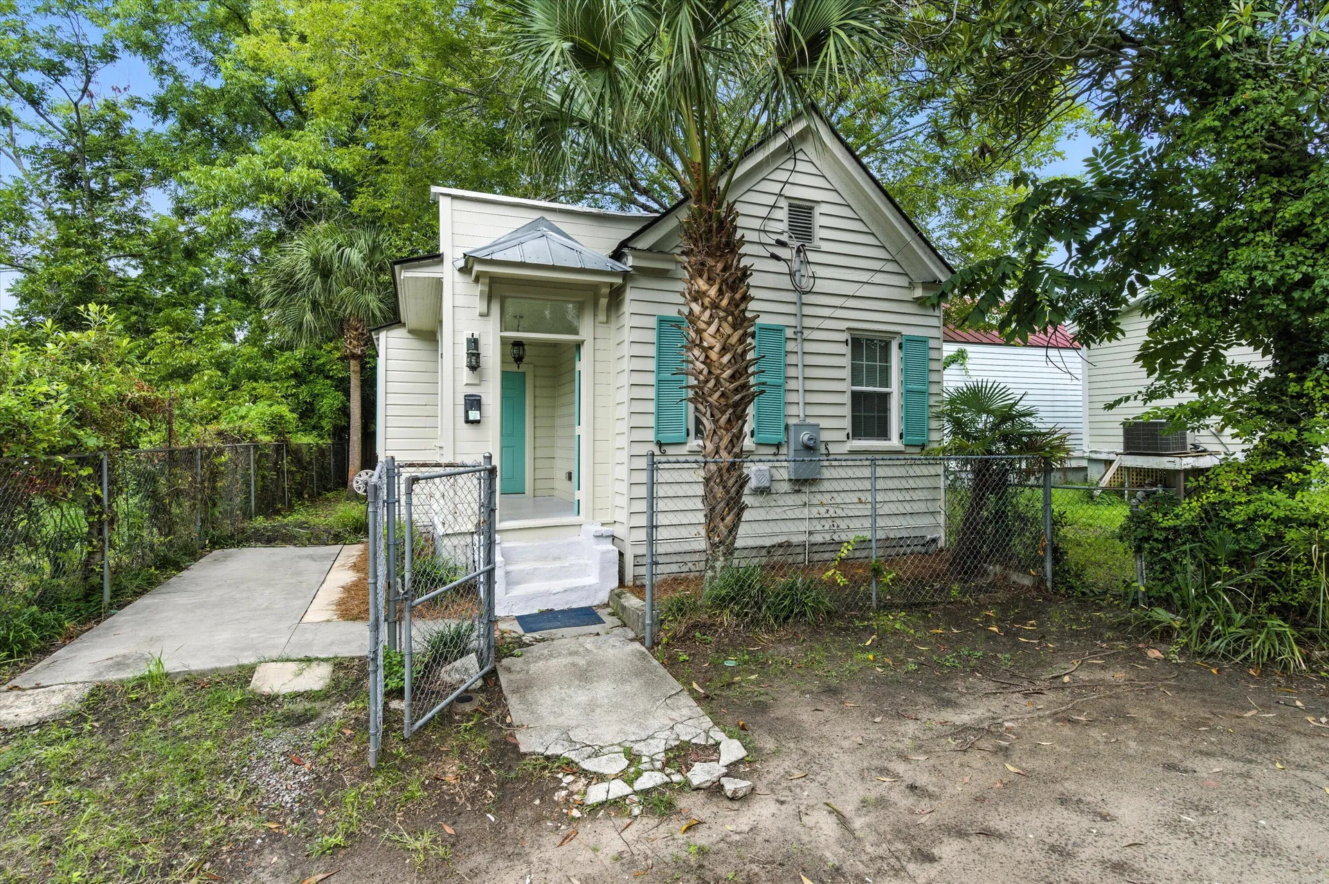 Property image 2 at 33 Kracke Street, Charleston, SC 29403