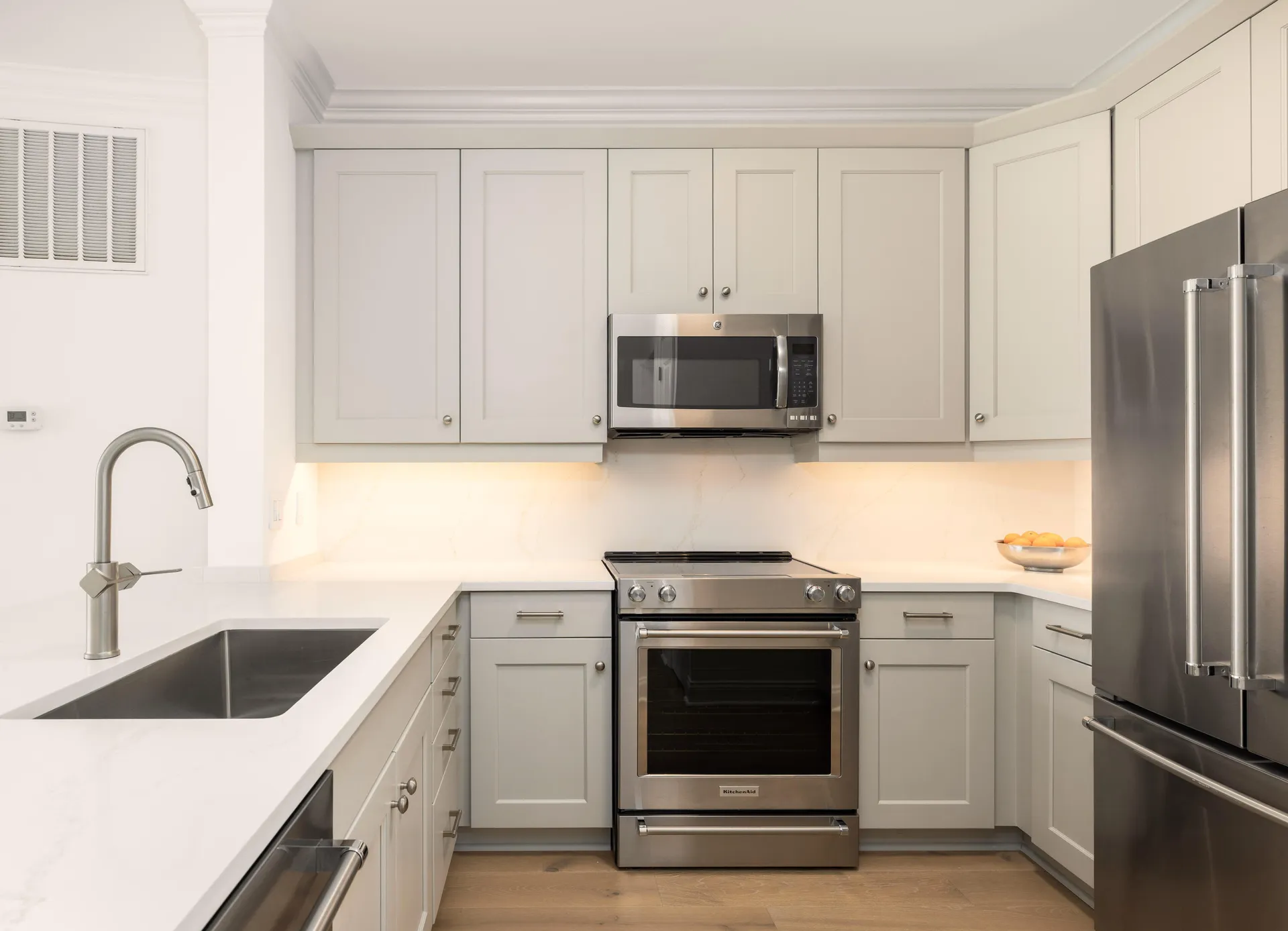 Property image 3 at 21 George Street 206, Charleston, SC 29401