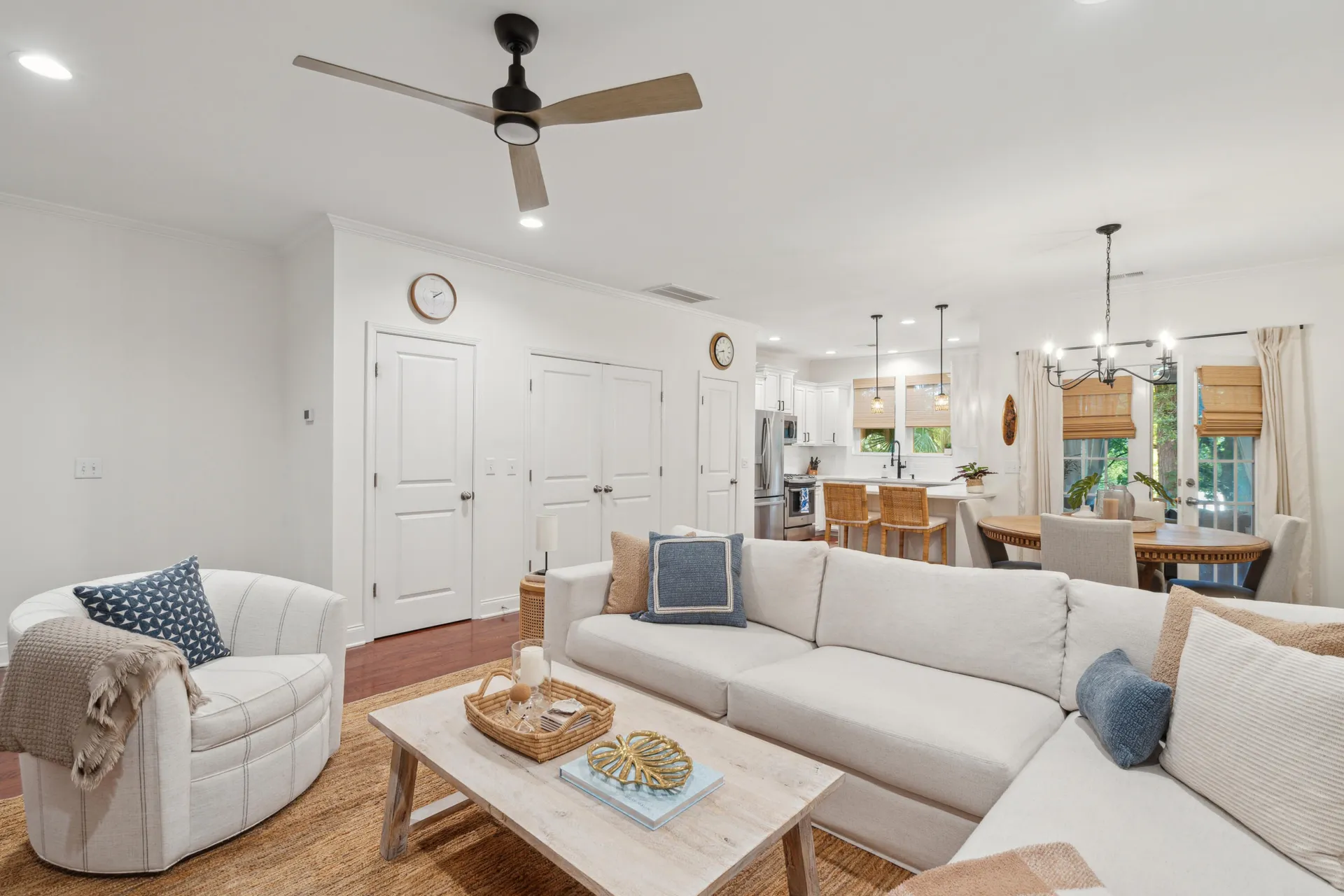 Royal Palms, Mount Pleasant Community