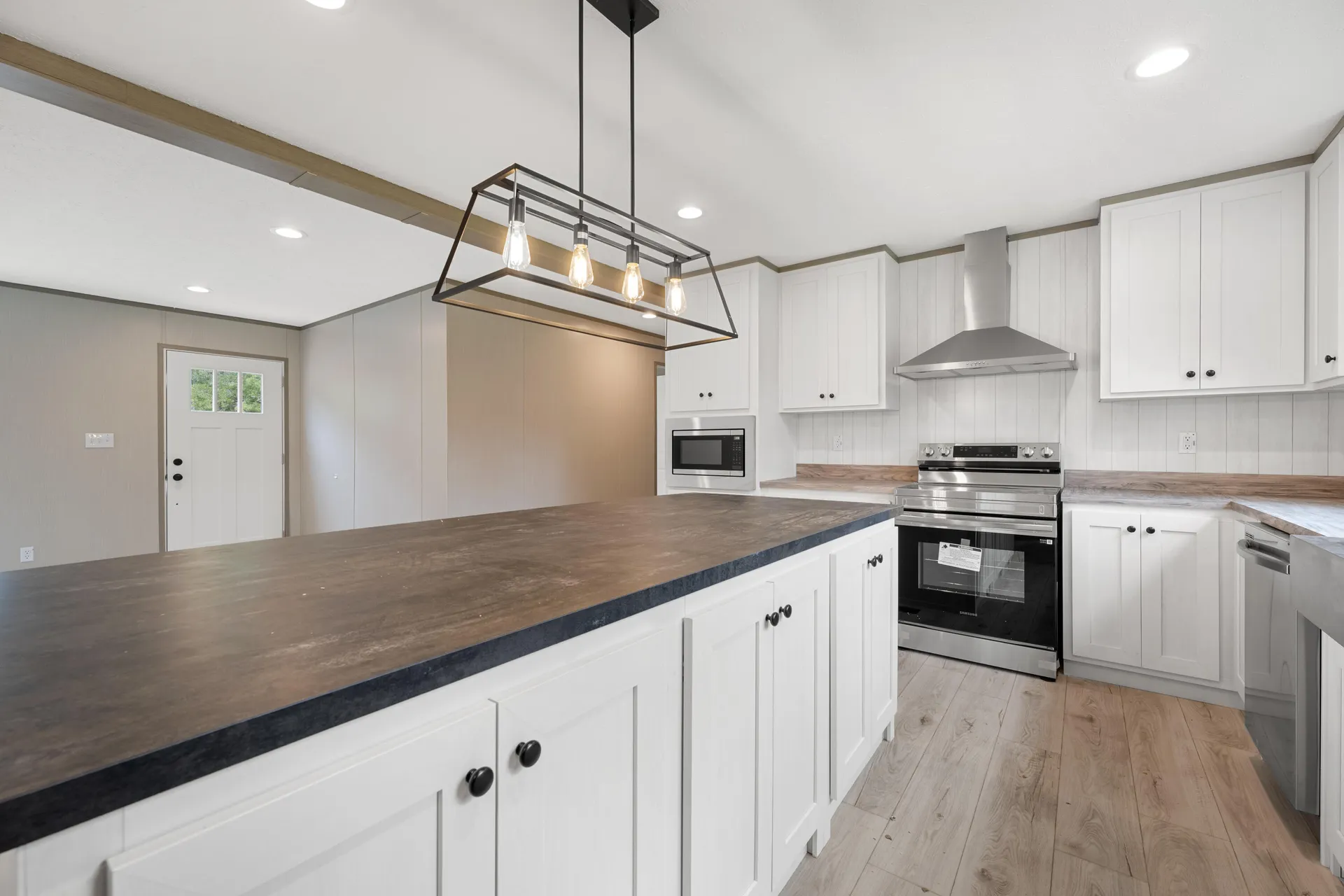 Property image 3 at 106 Swanson Drive, Summerville, SC 29483