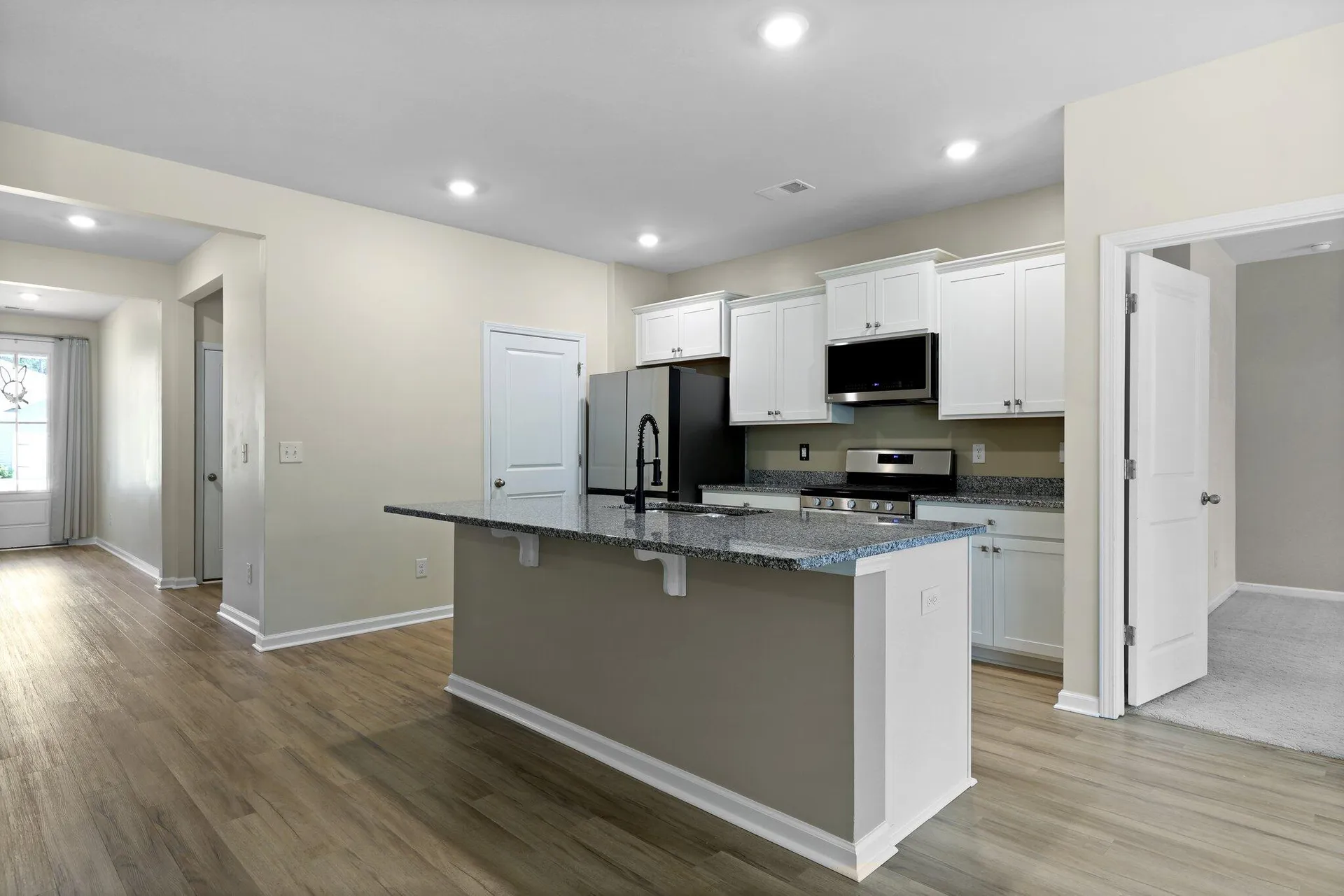Property image 3 at 318 Bering Lane, Summerville, SC 29486