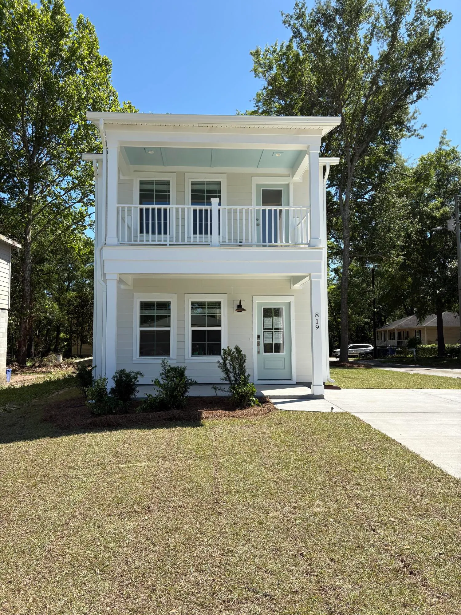Ashleyville, Charleston Community