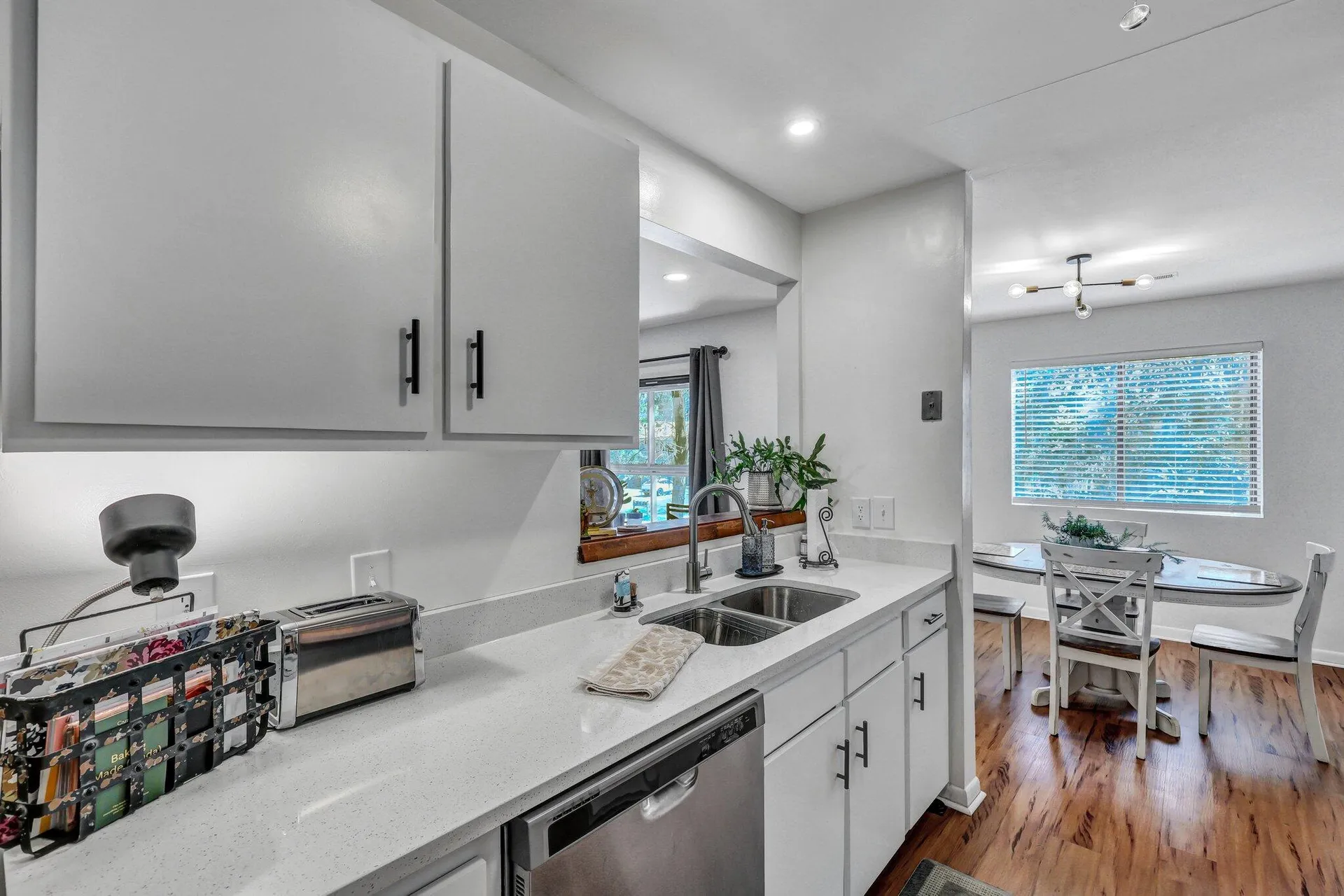 Property image 5 at 87 Ashley Hall Plantation Road 108, Charleston, SC 29407