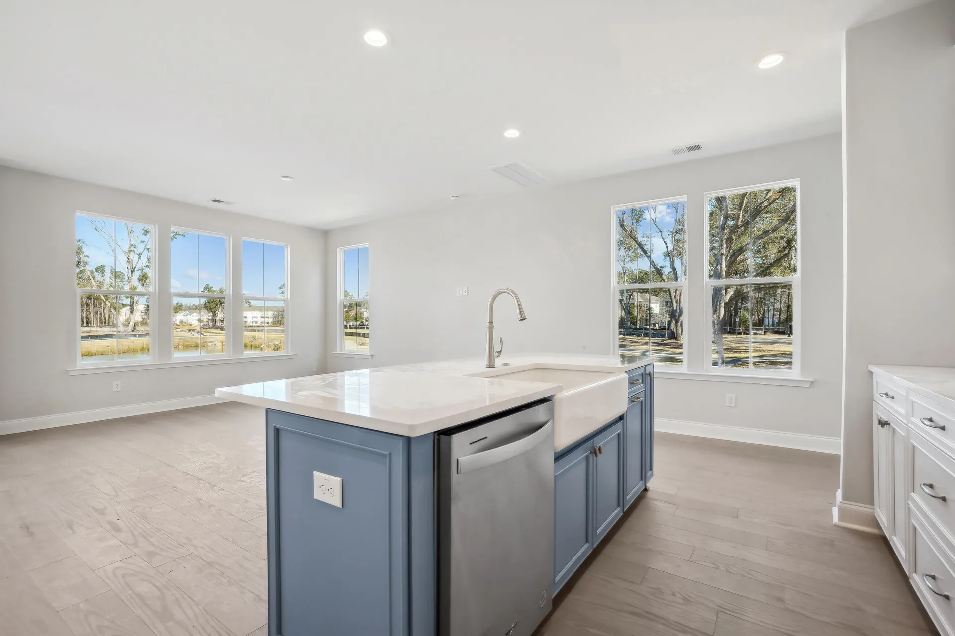 Property image 4 at 429 Queenview Lane, Charleston, SC 29414