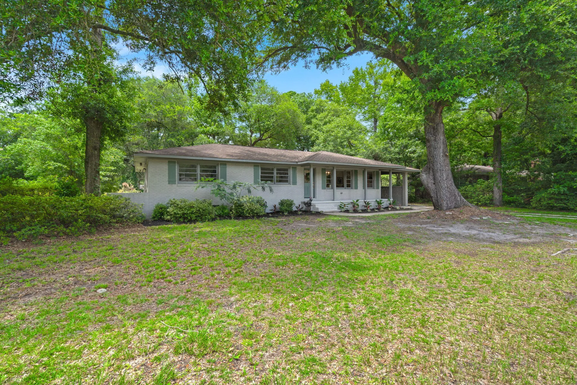 Property image 3 at 2209 Glendale Drive, Charleston, SC 29414