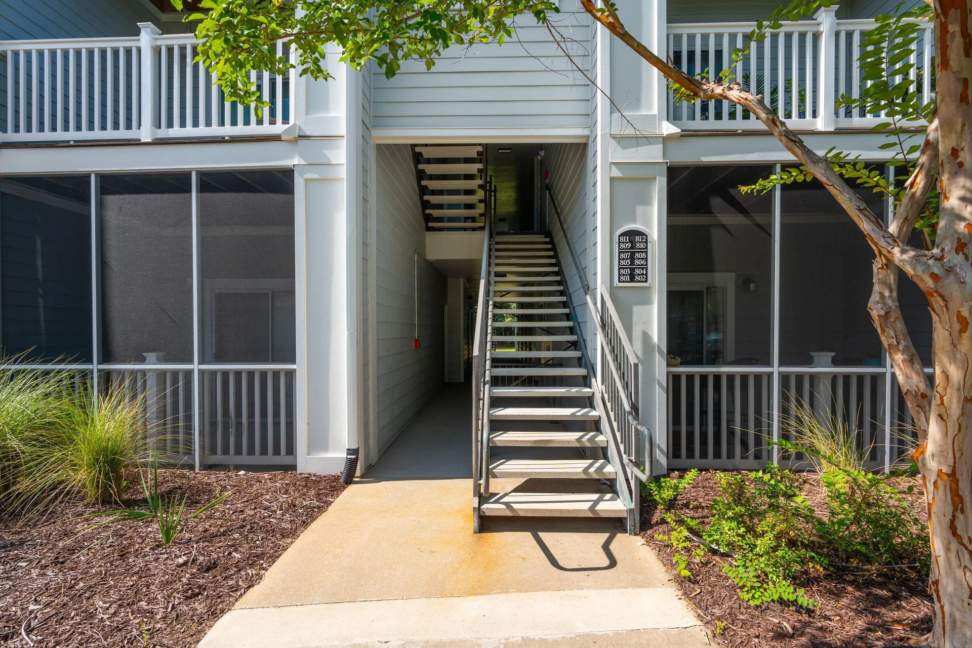Property image 2 at 1300 Park West Boulevard 811, Mount Pleasant, SC 29466