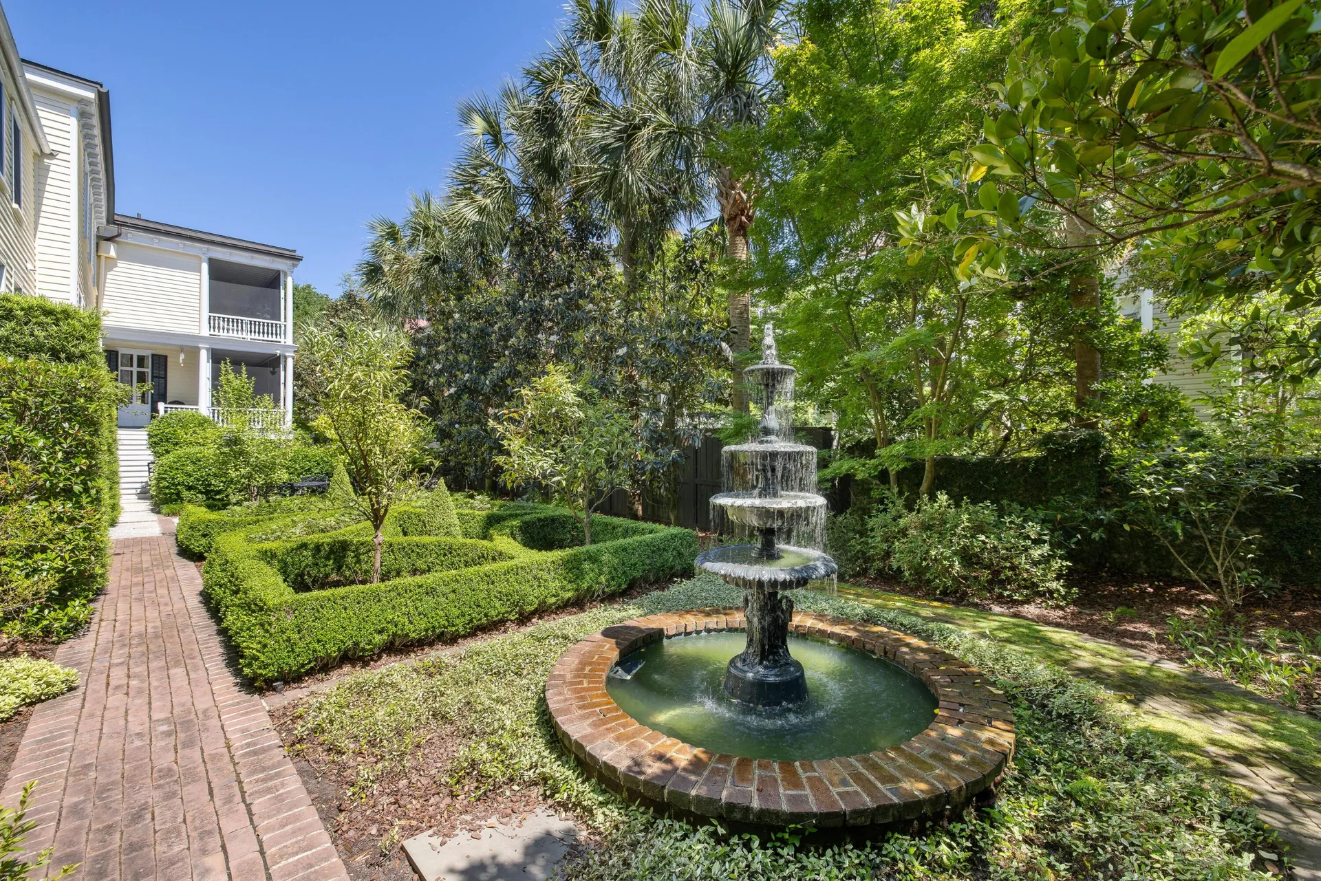 Property image 5 at 5 Logan Street, Charleston, SC 29401