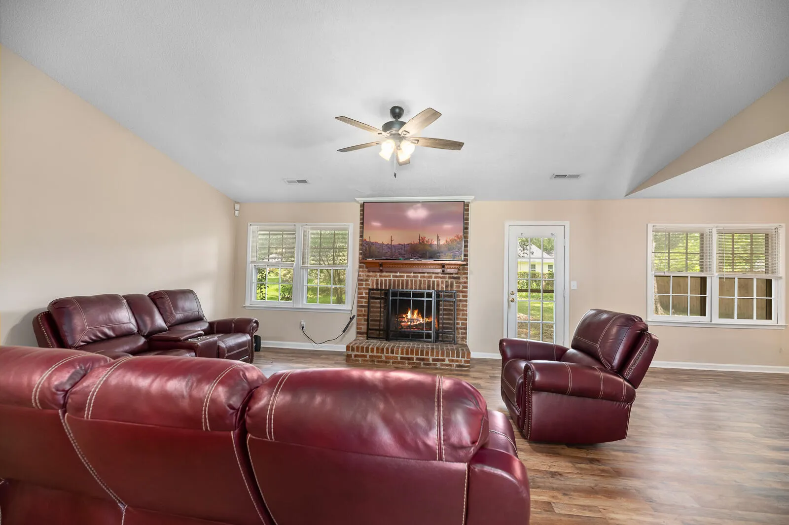 Property image 3 at 303 Hamlet Road, Summerville, SC 29485