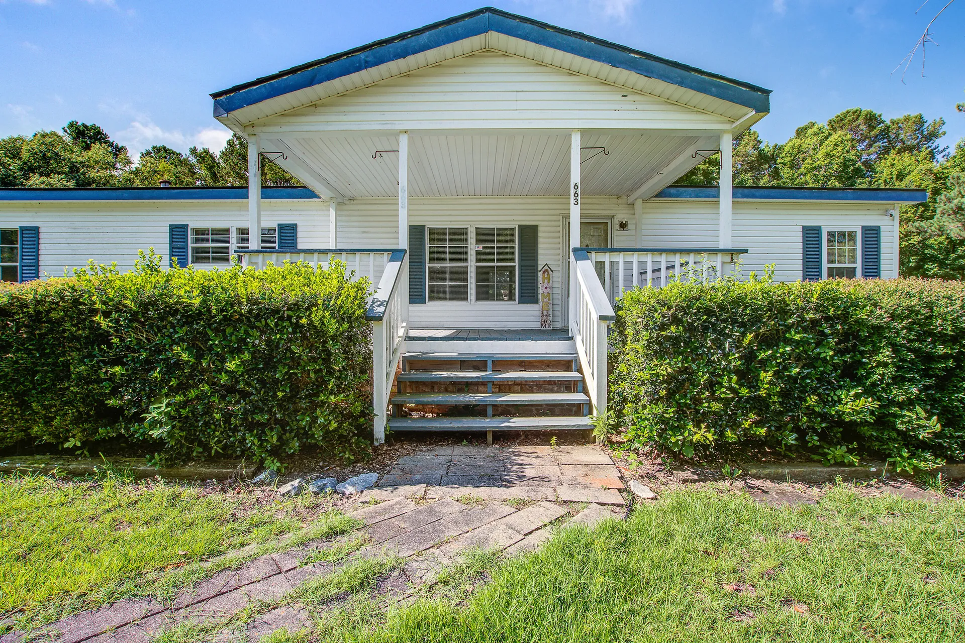 Property image 2 at 663 Barn Road, Bonneau, SC 29431