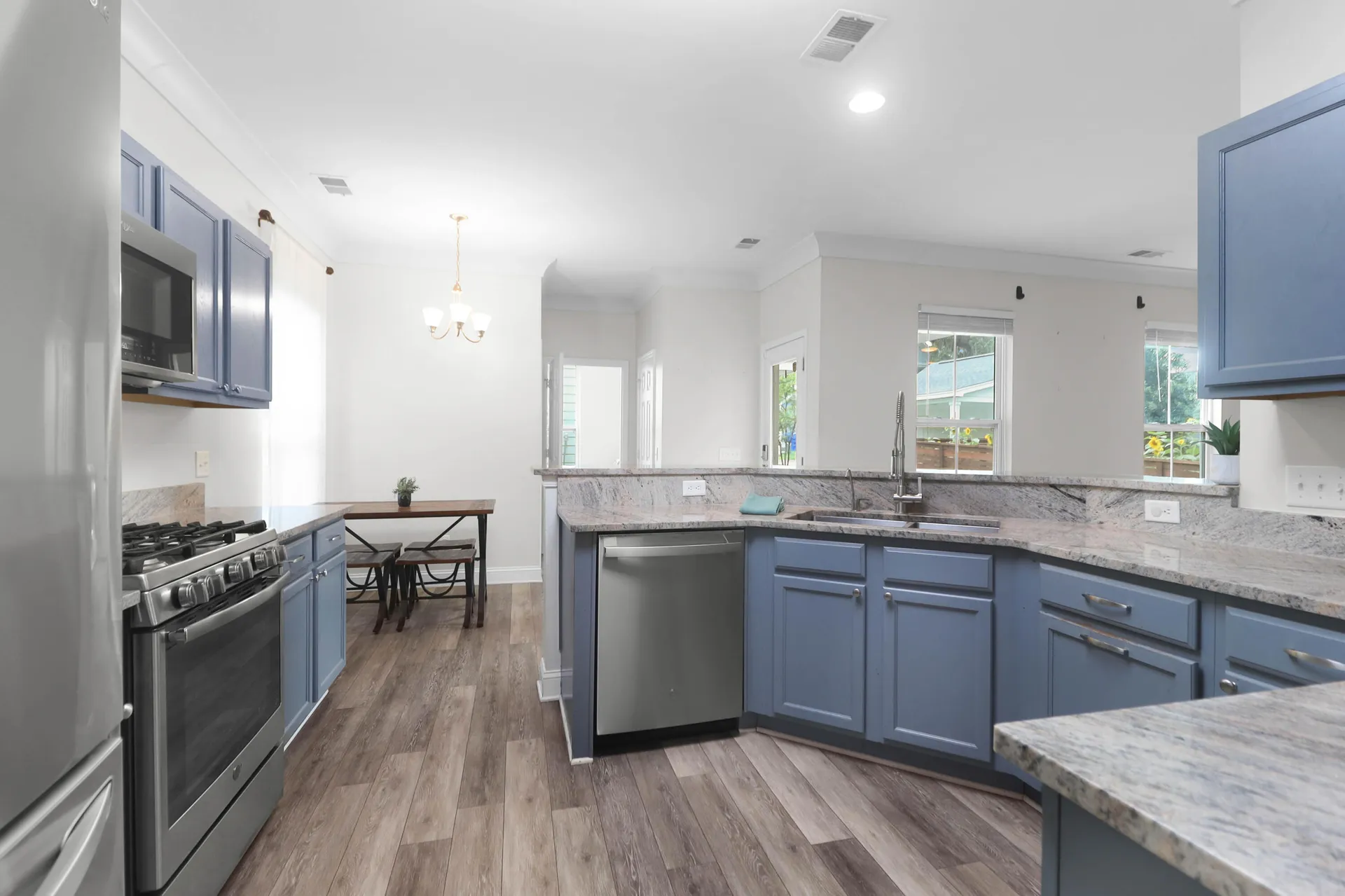 Property image 3 at 5242 E Dolphin Street, North Charleston, SC 29405