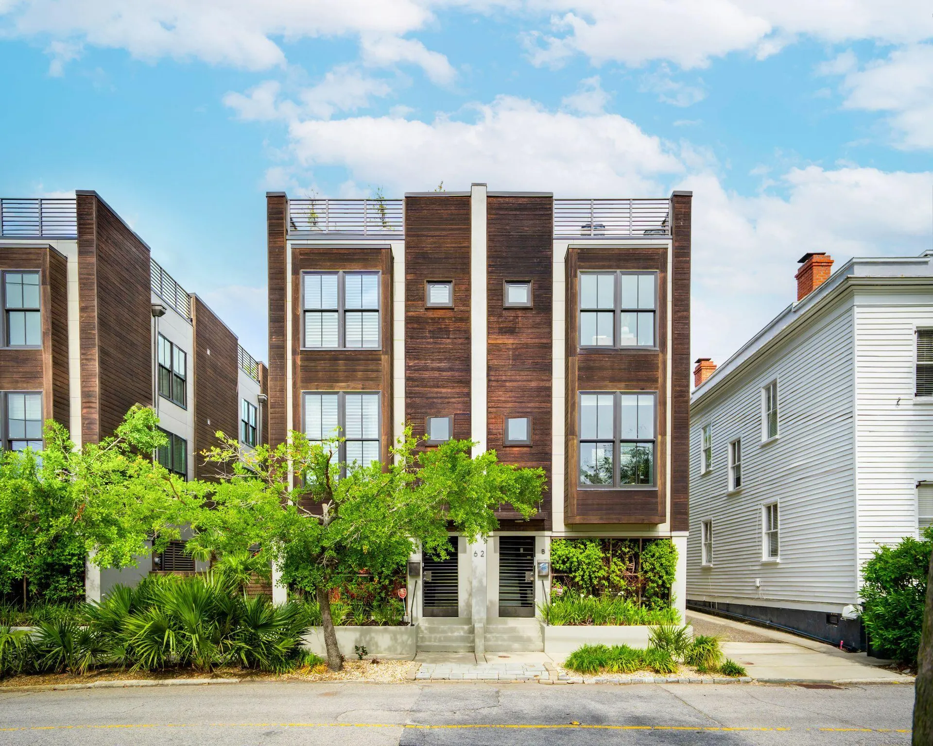 62 Gadsden Street A