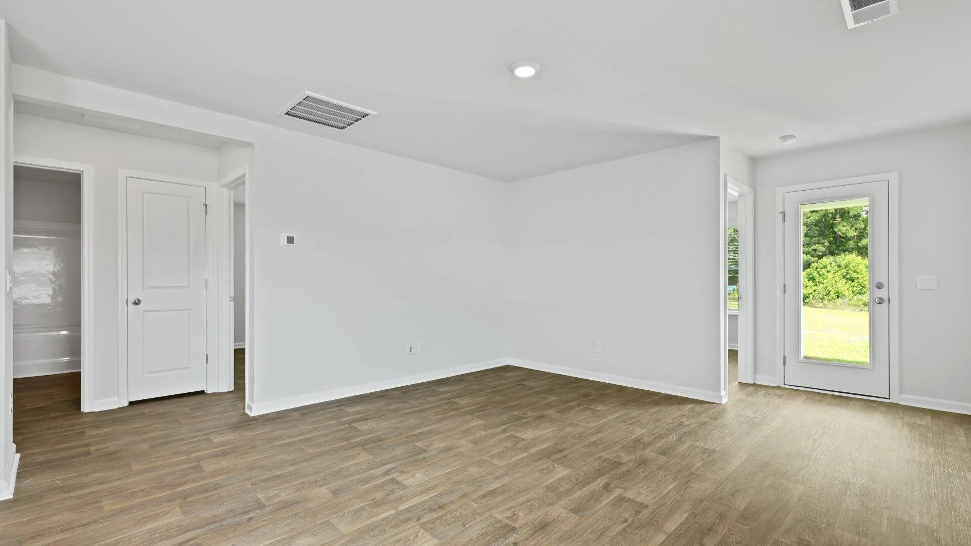 Property image 2 at 220 Brooks Drive, Holly Hill, SC 29059