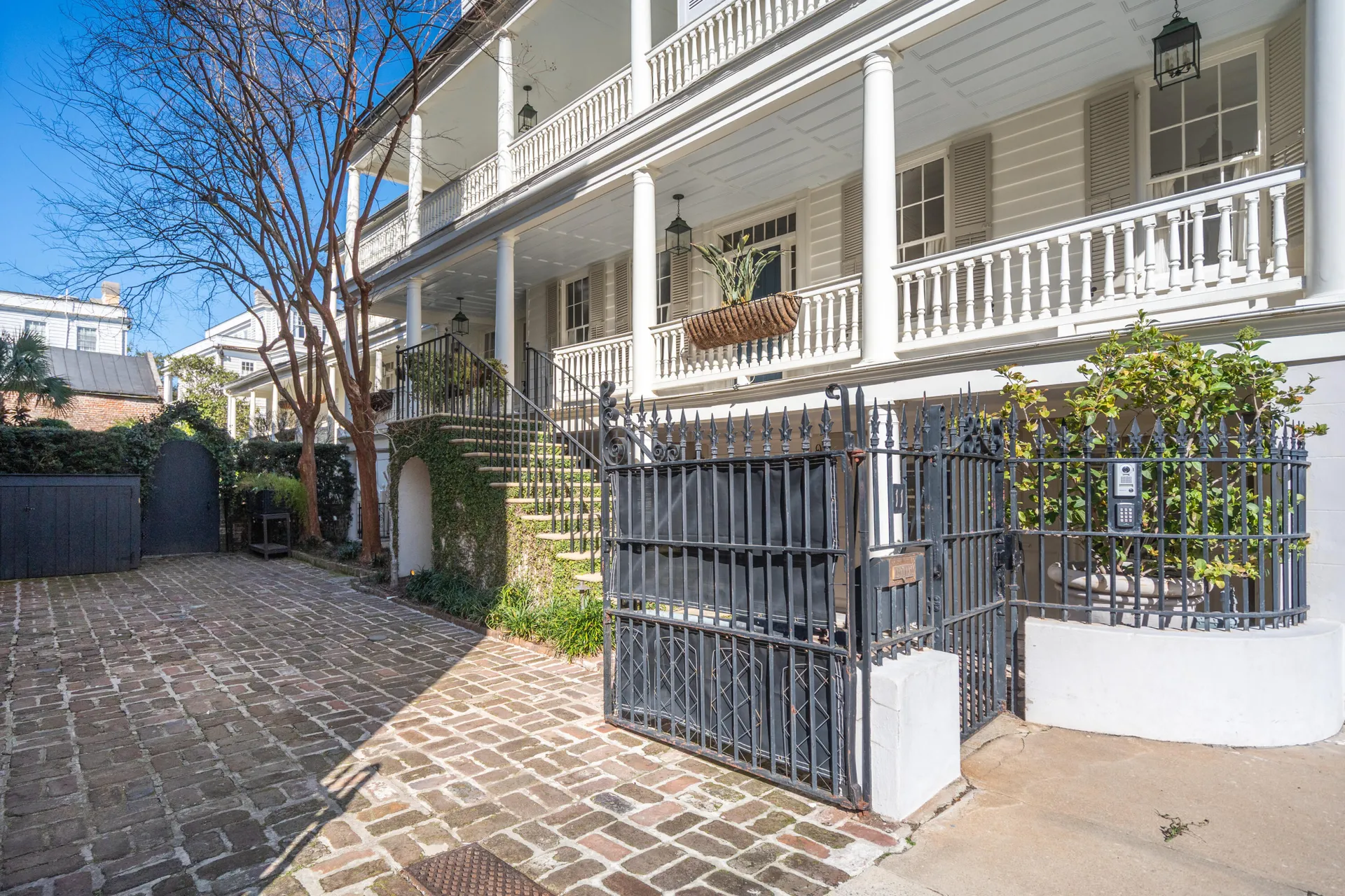 Property image 3 at 11 Church Street, Charleston, SC 29401