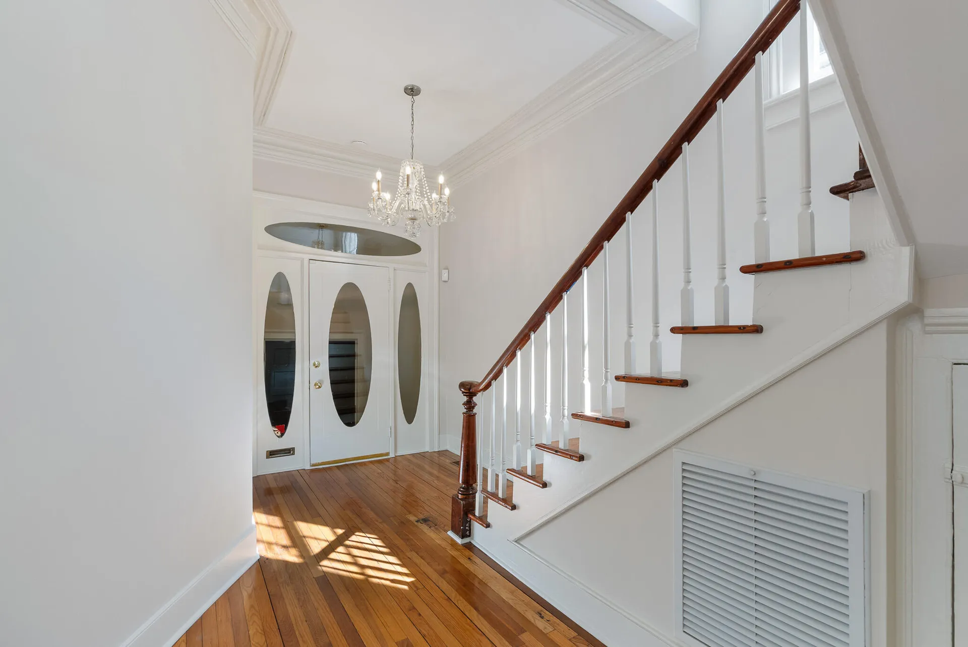 Property image 5 at 157 Tradd Street, Charleston, SC 29401