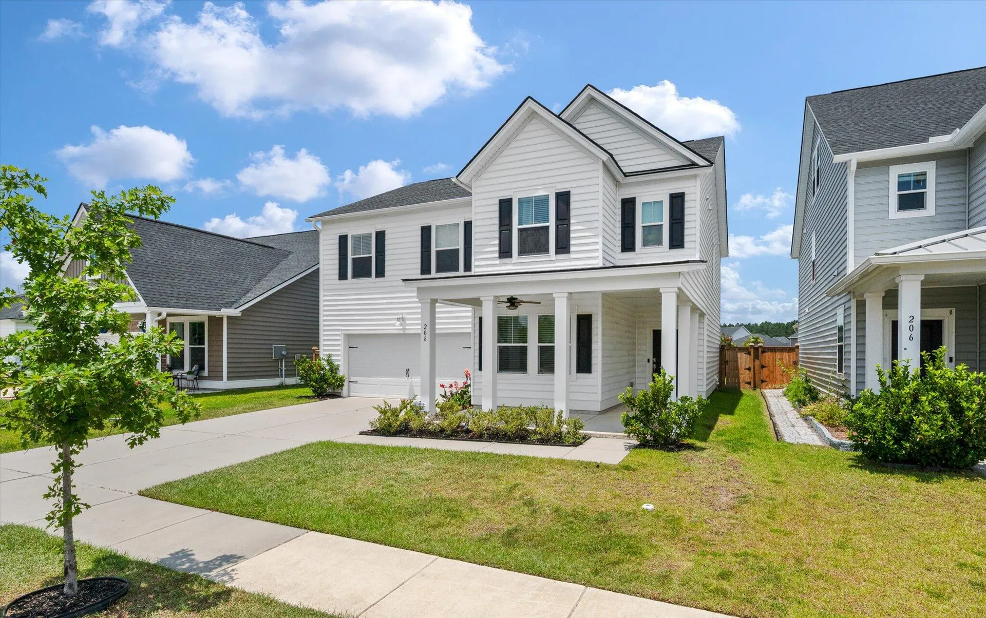 Property image 2 at 208 Evergreen Avenue, Summerville, SC 29485