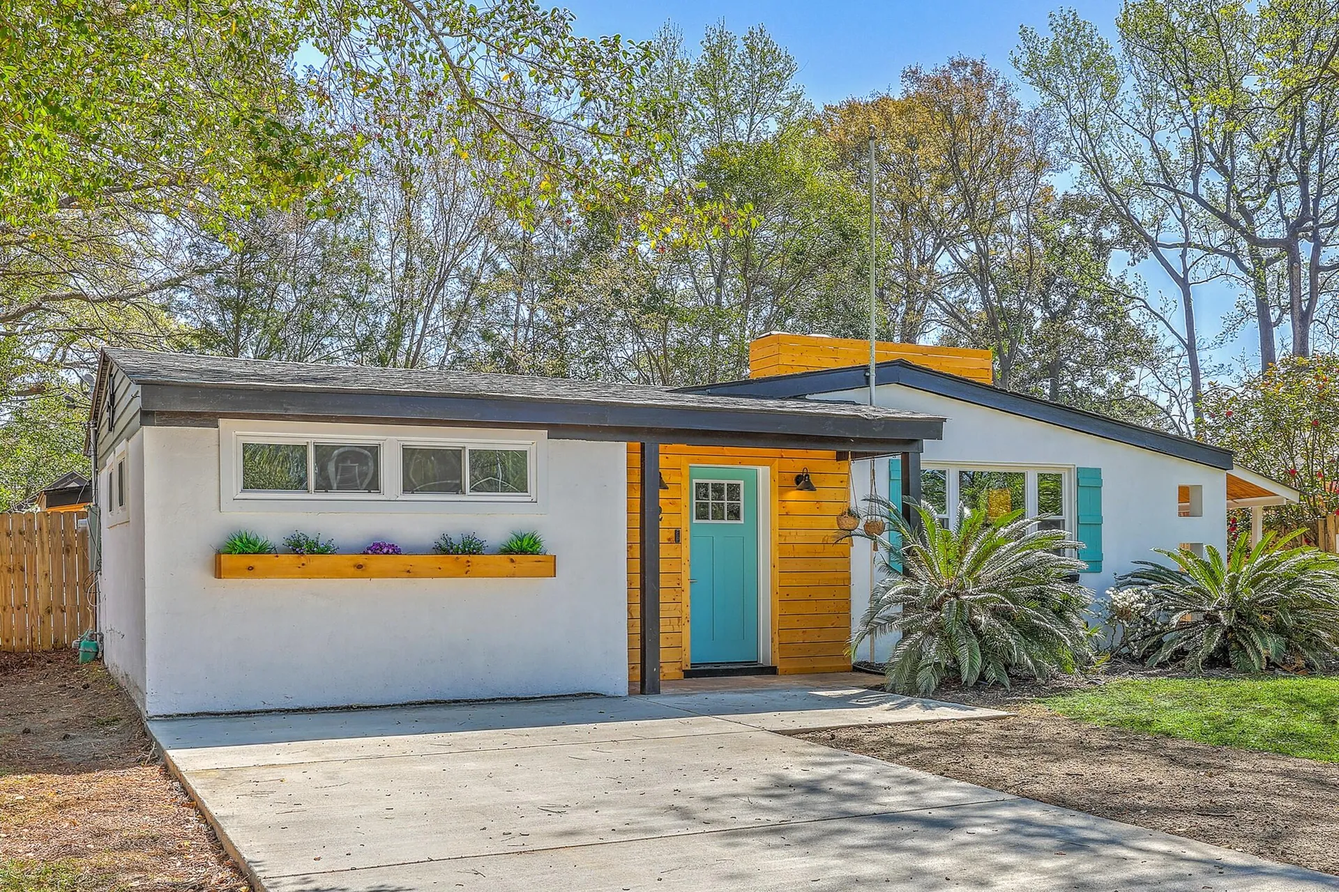 Property image 2 at 32 Briarcliff Drive, Charleston, SC 29407
