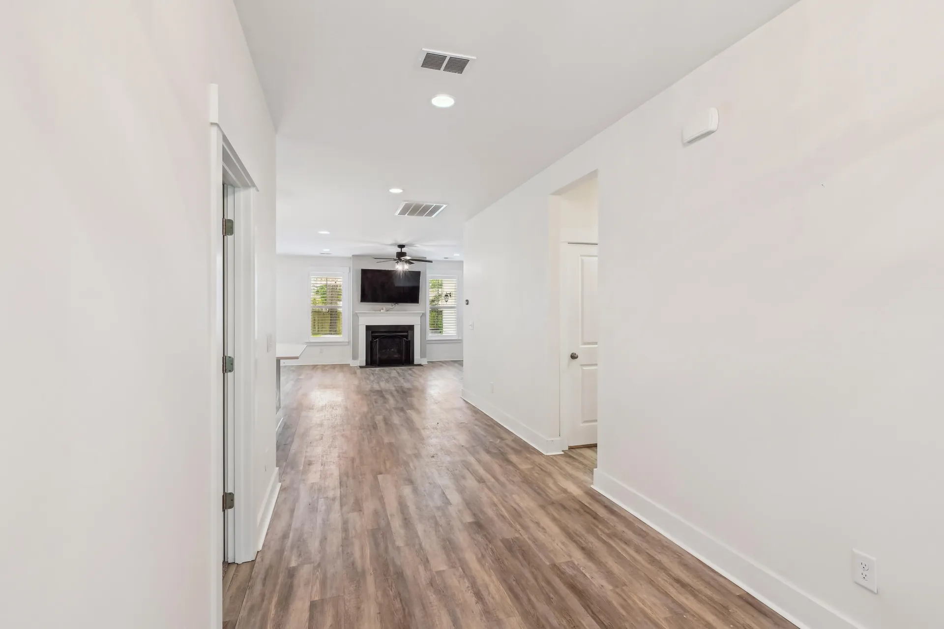 Property image 5 at 206 Almond Court, Summerville, SC 29483